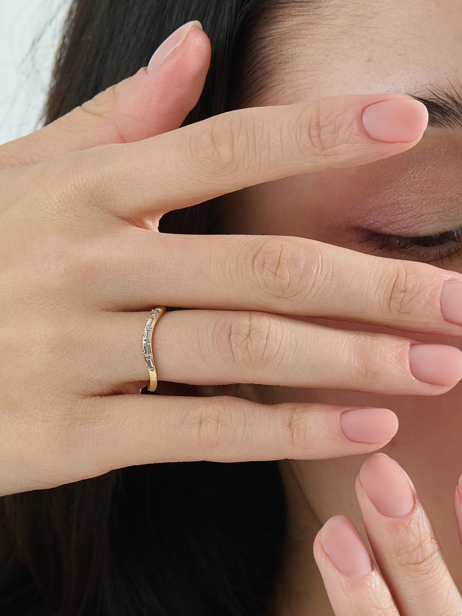 Baguette Curve Ring, solid gold ring, view 3 | DiaFifth