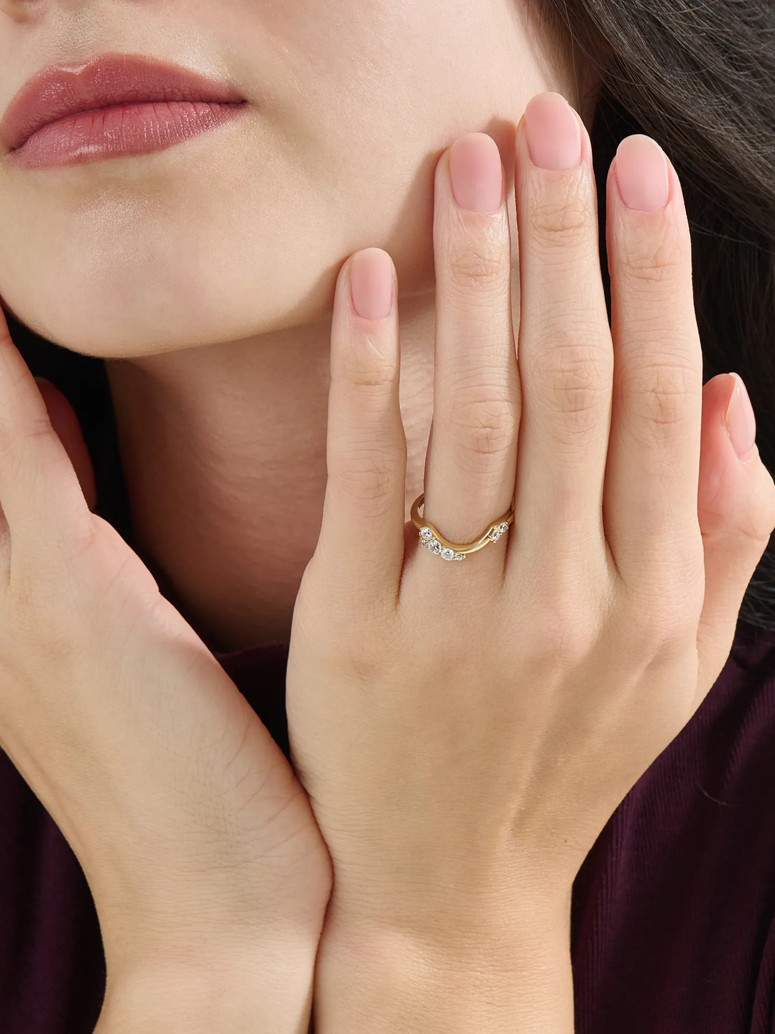 Cluster Curve Ring, solid gold ring, view 3 | DiaFifth