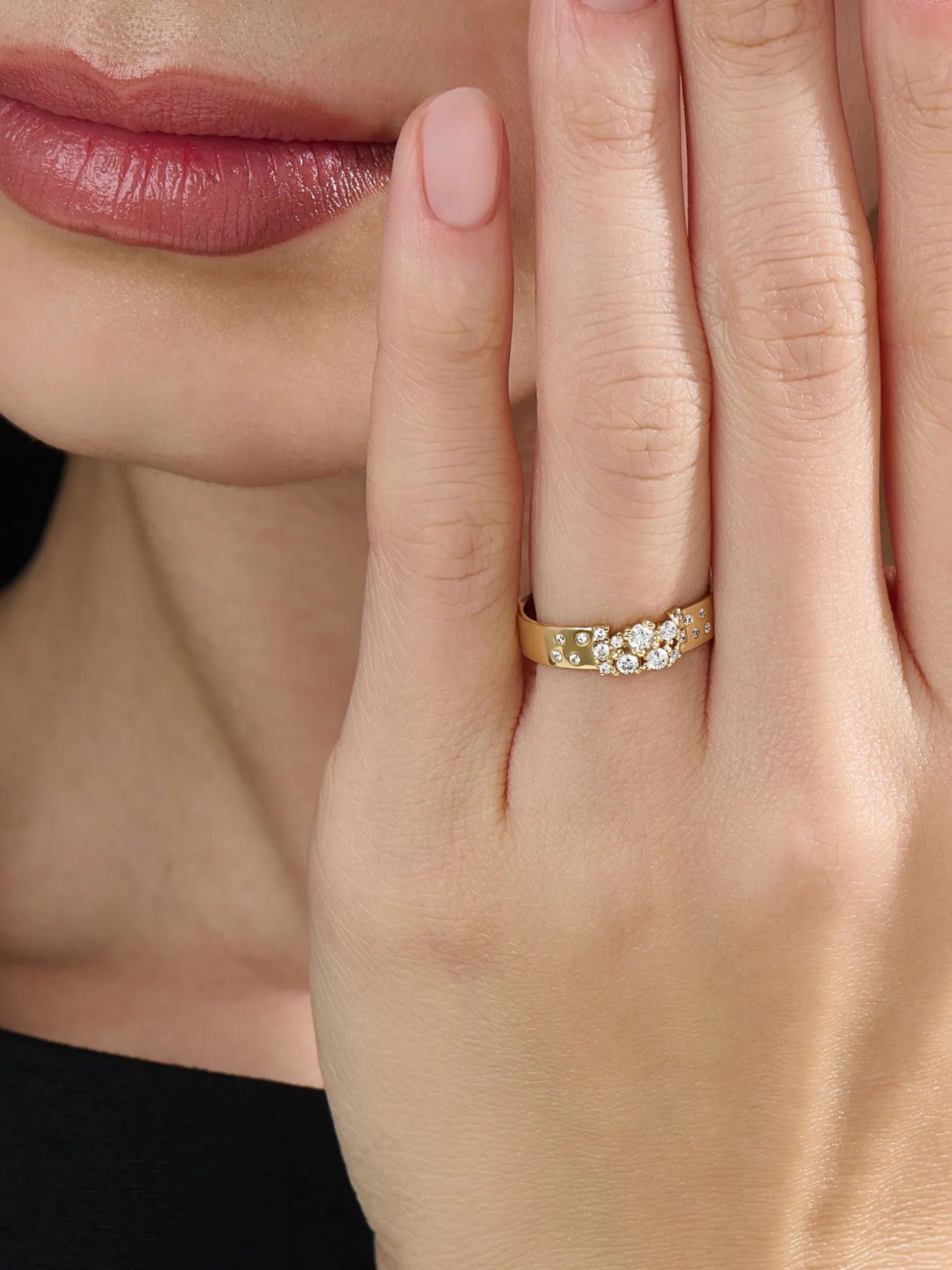 Cluster Wedding Band, solid gold ring, view 6 | DiaFifth