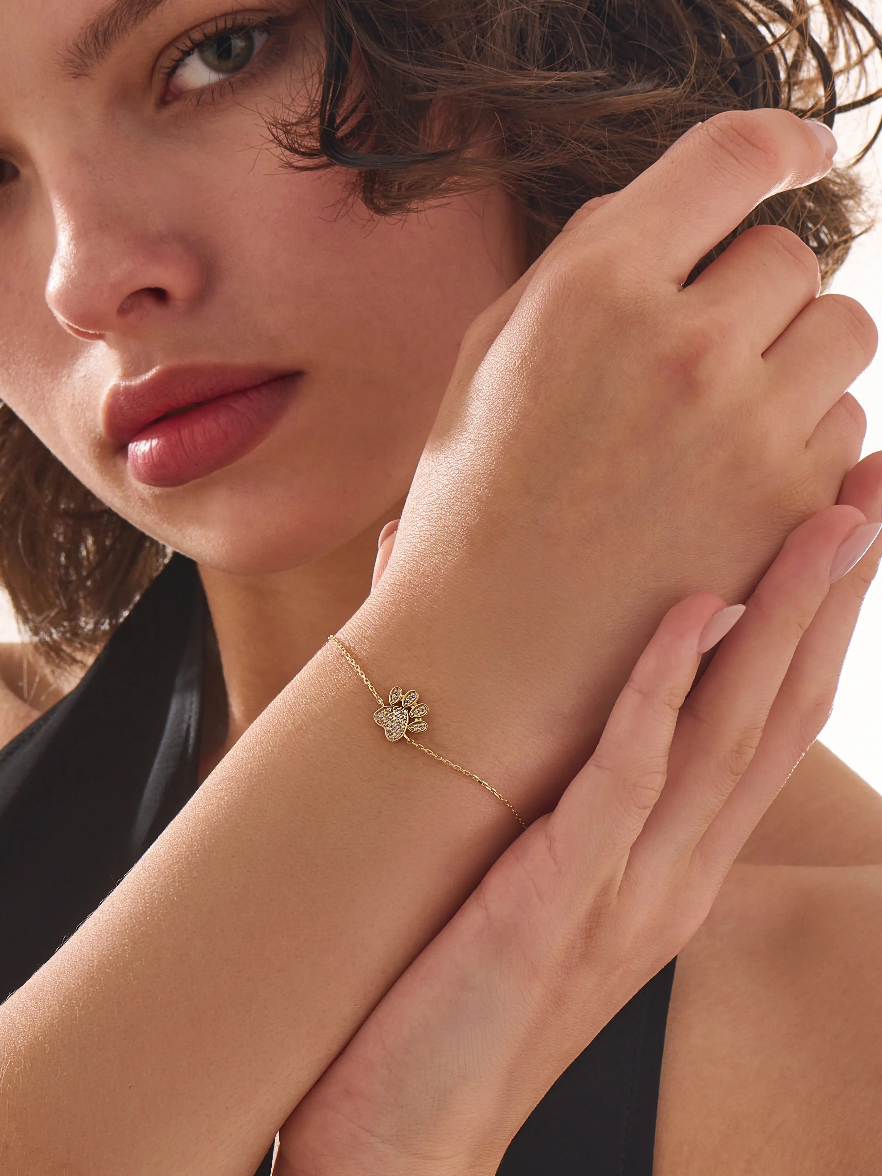 Paw Bracelet, solid gold bracelet, view 6 | DiaFifth