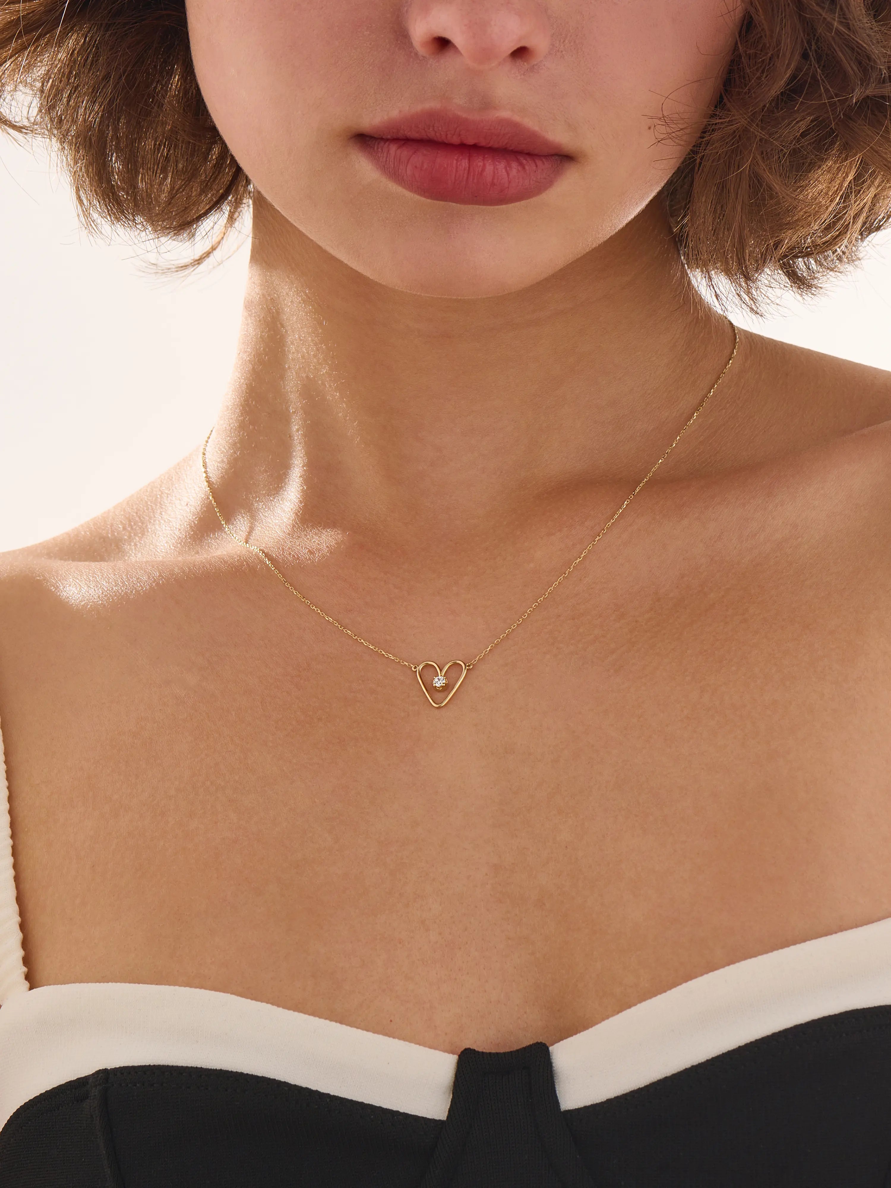 Heart Necklace, solid gold necklace, view 6 | DiaFifth