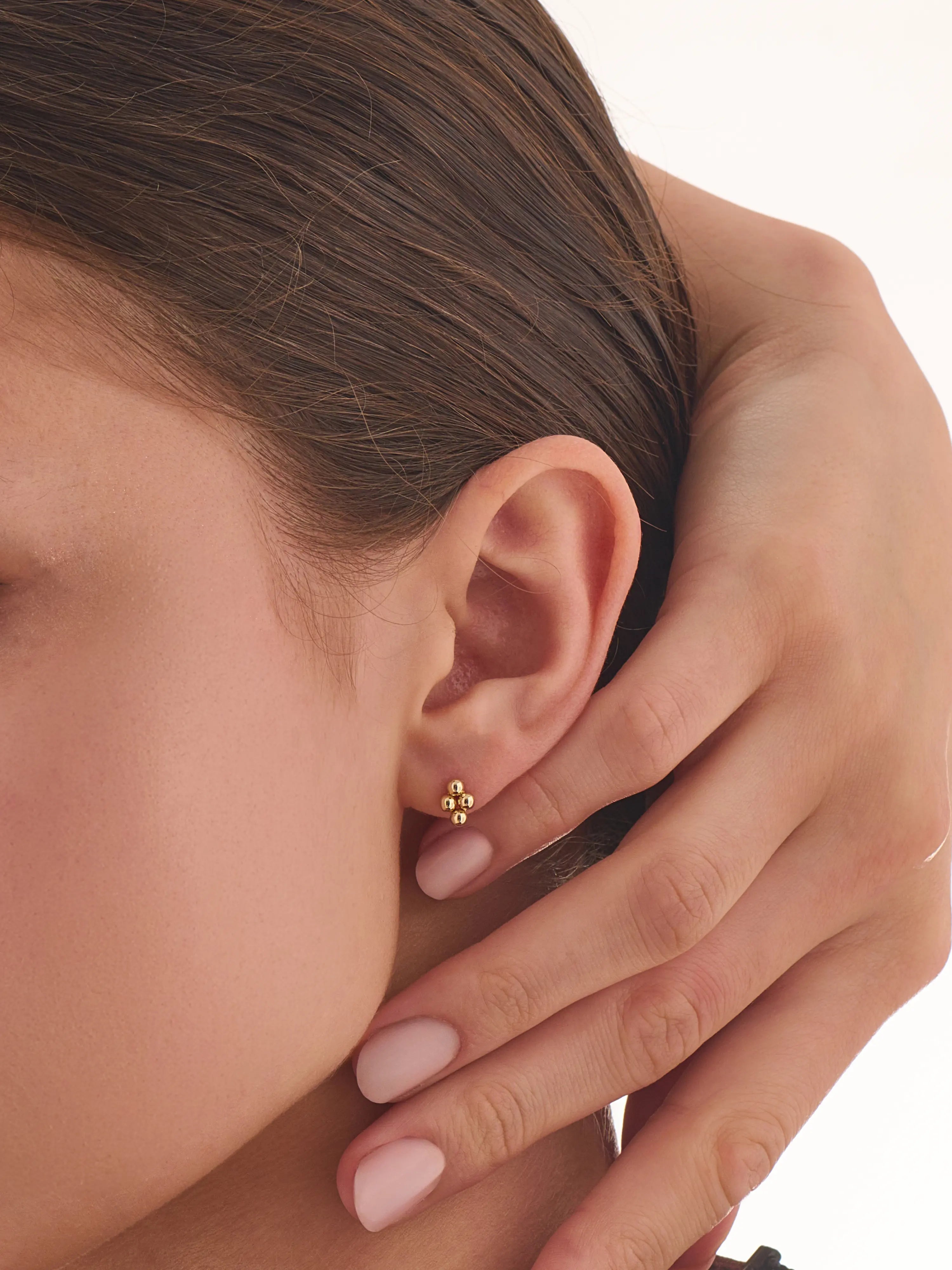 Dot Piercing, solid gold earrings, view 2 | DiaFifth
