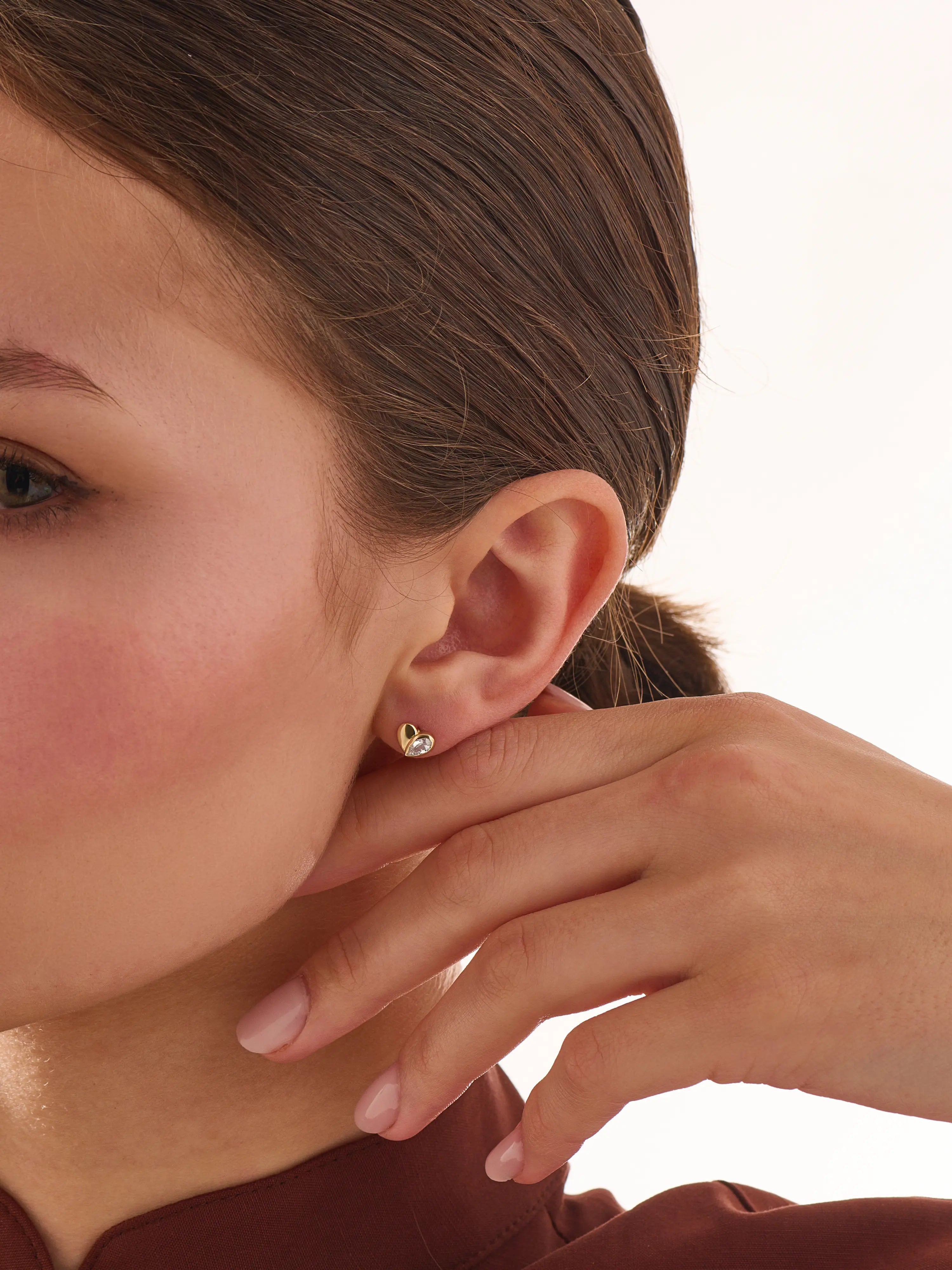Heart Piercing, solid gold earrings, view 2 | DiaFifth