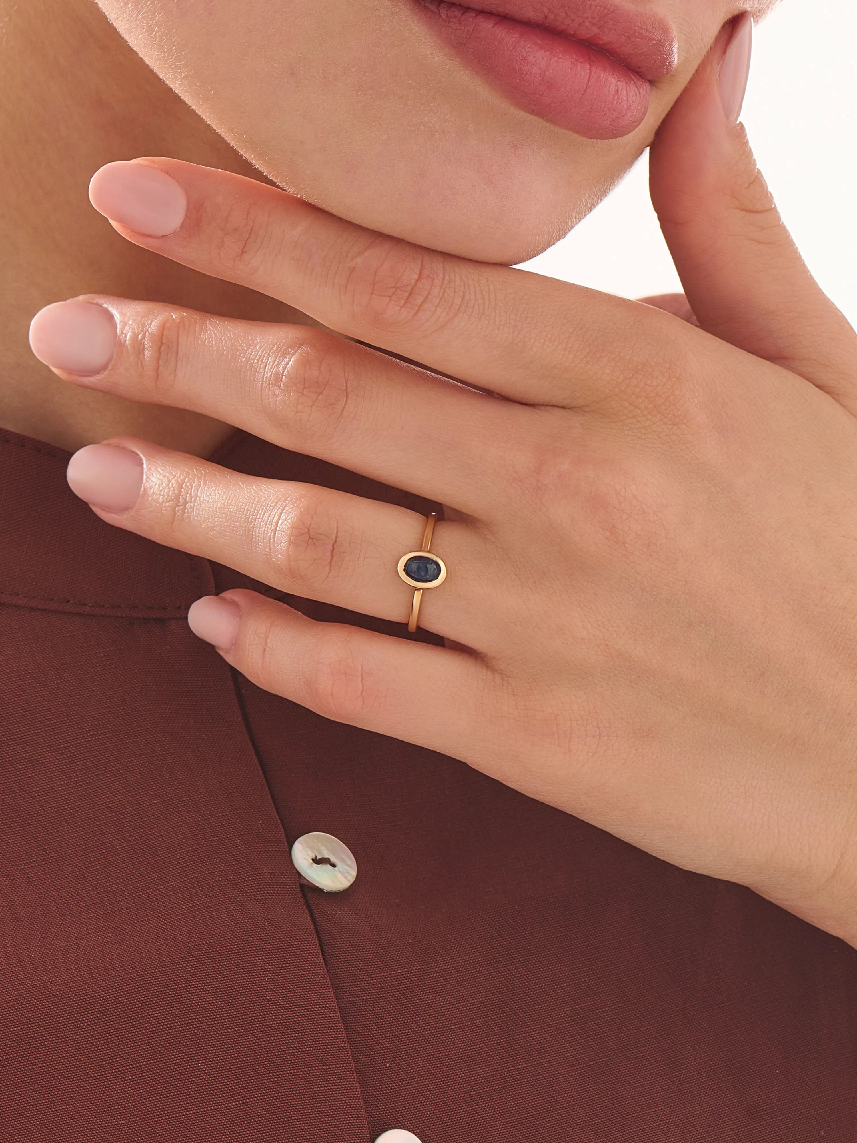 Bezel Sapphire Engagement Ring, solid gold ring, view 3 | DiaFifth