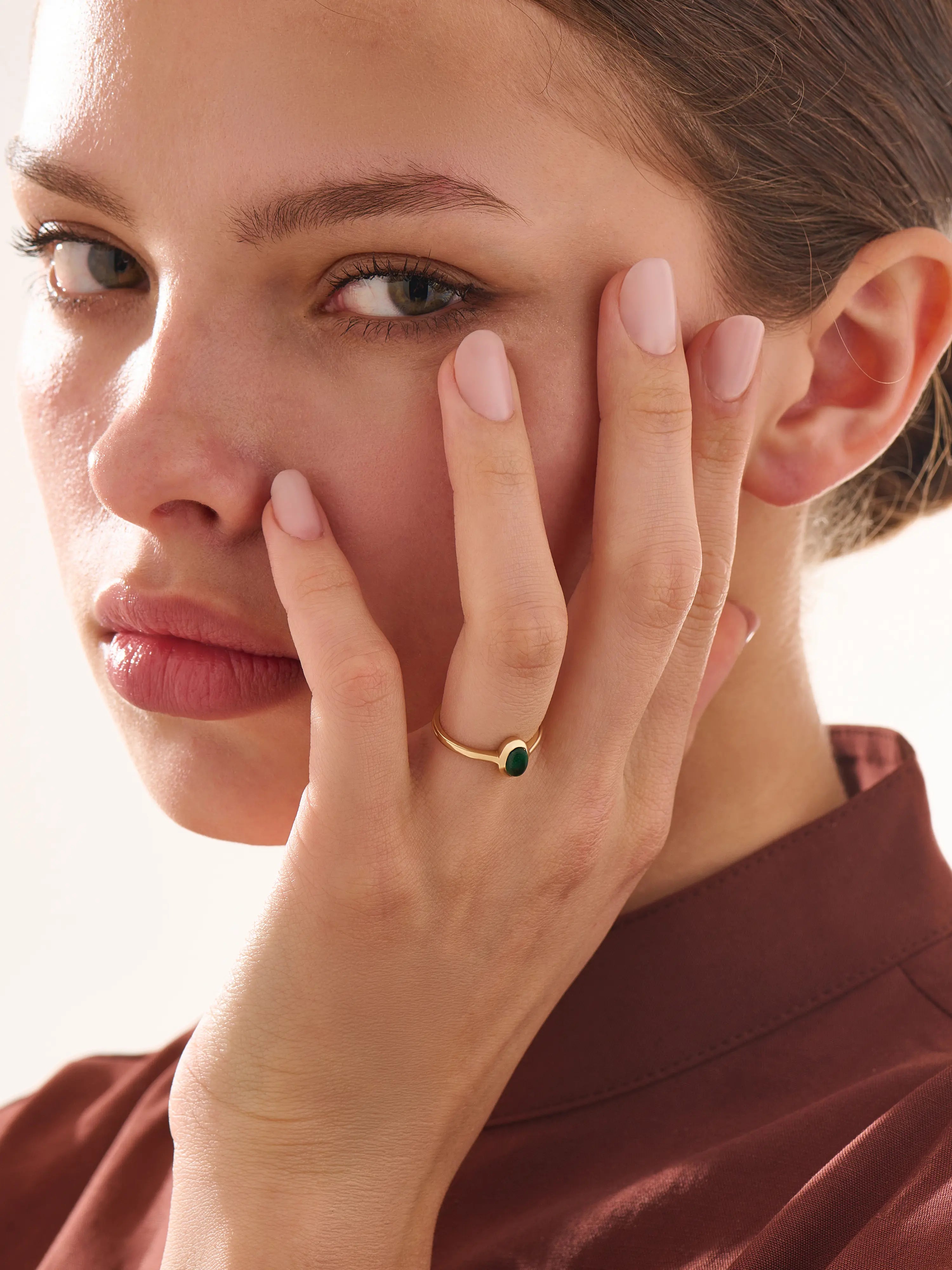 Emerald Engagement Ring, solid gold ring, view 6 | DiaFifth