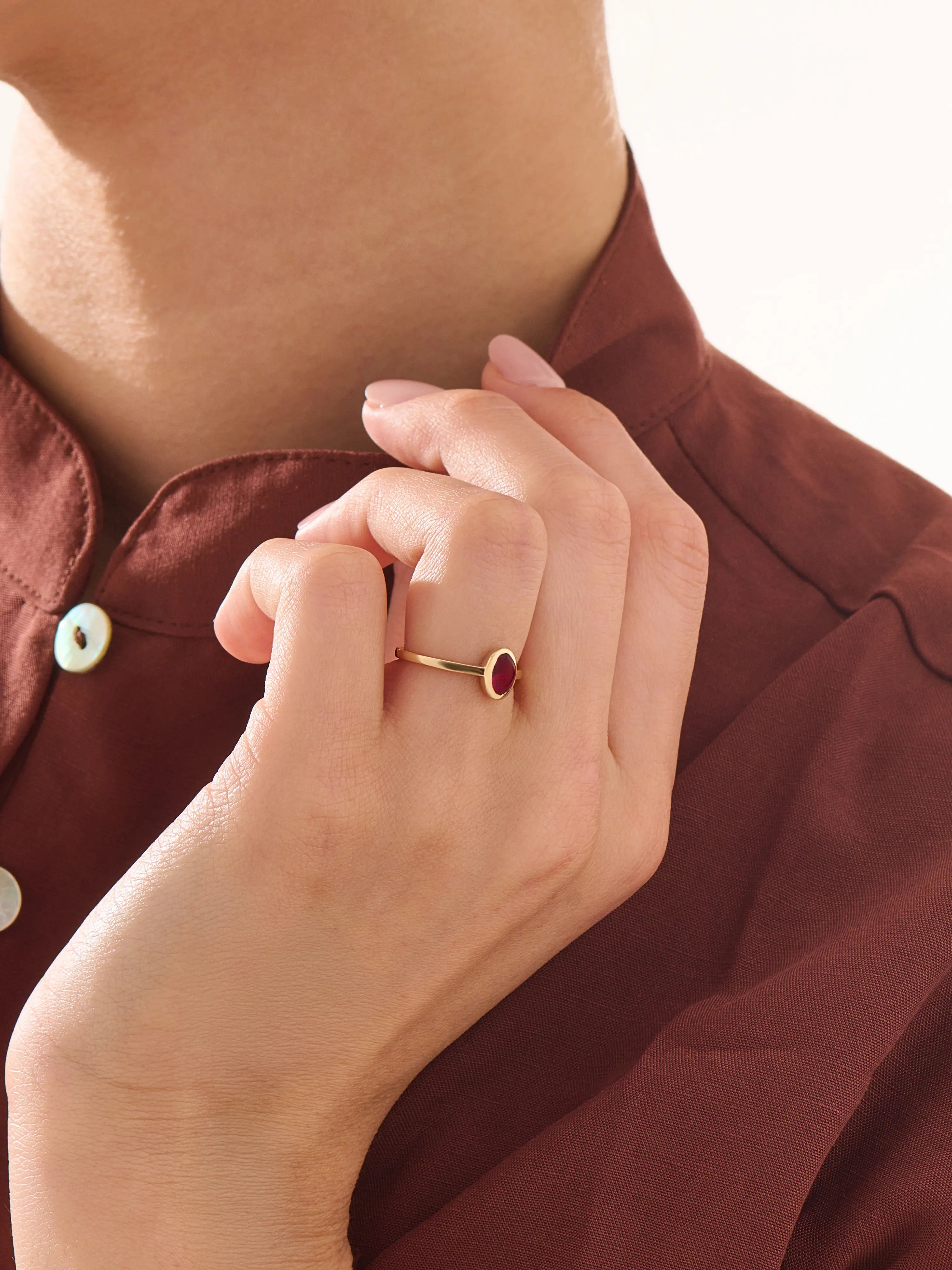 Garnet Engagement Ring, solid gold ring, view 6 | DiaFifth