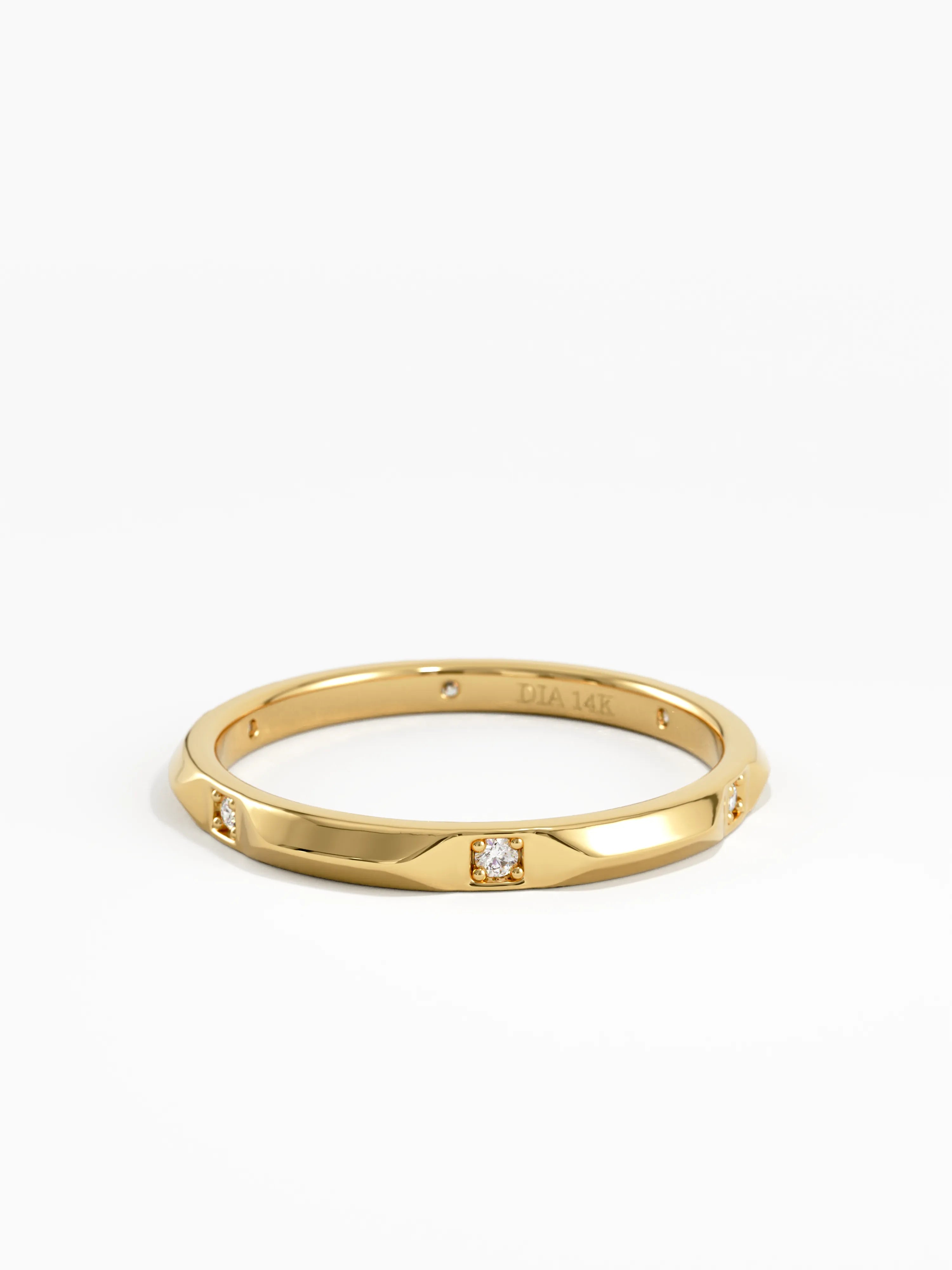 Slim Wedding Ring, solid gold ring, view 4 | DiaFifth