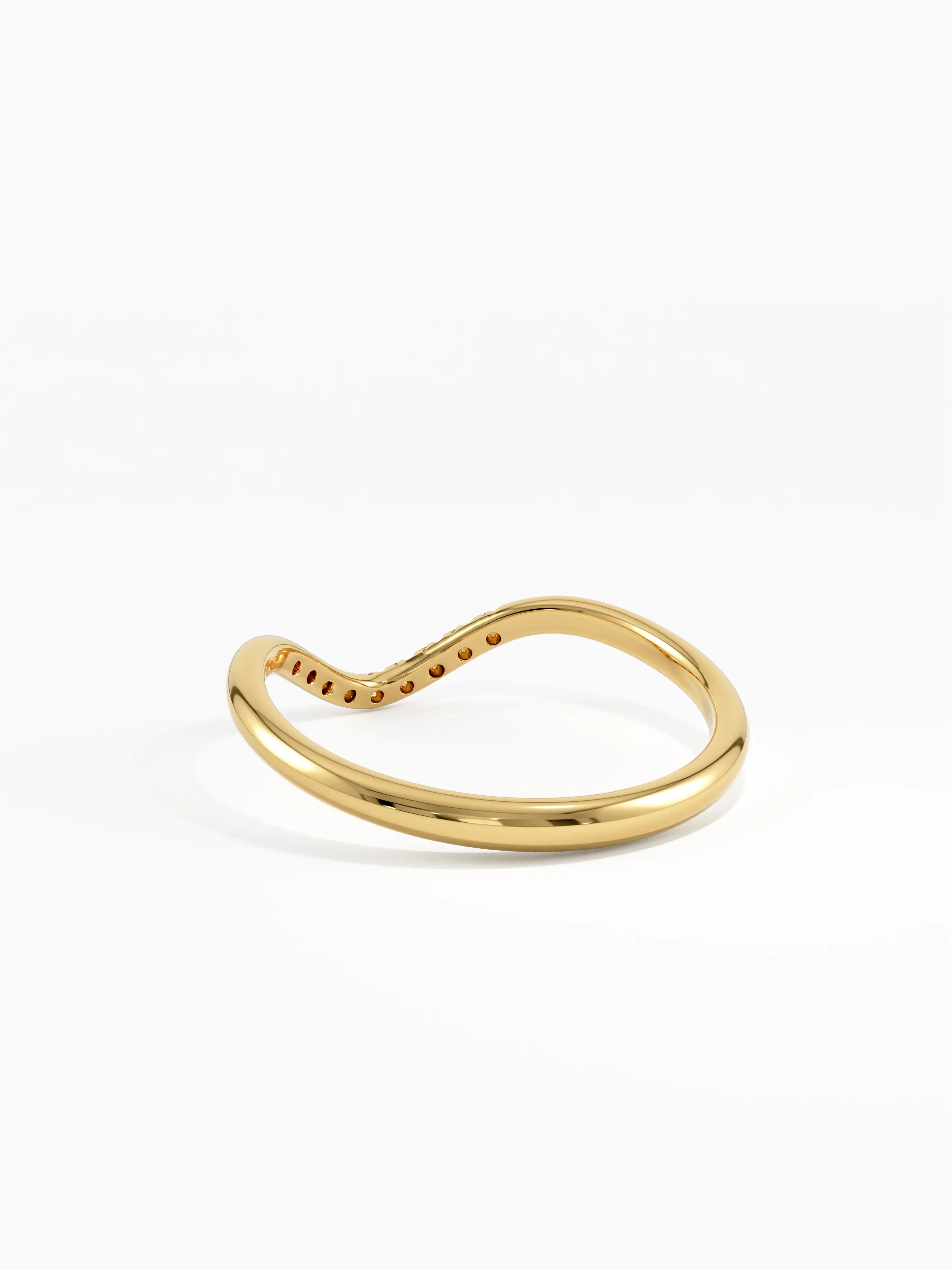 Dainty Curve Ring, solid gold ring, view 4 | DiaFifth
