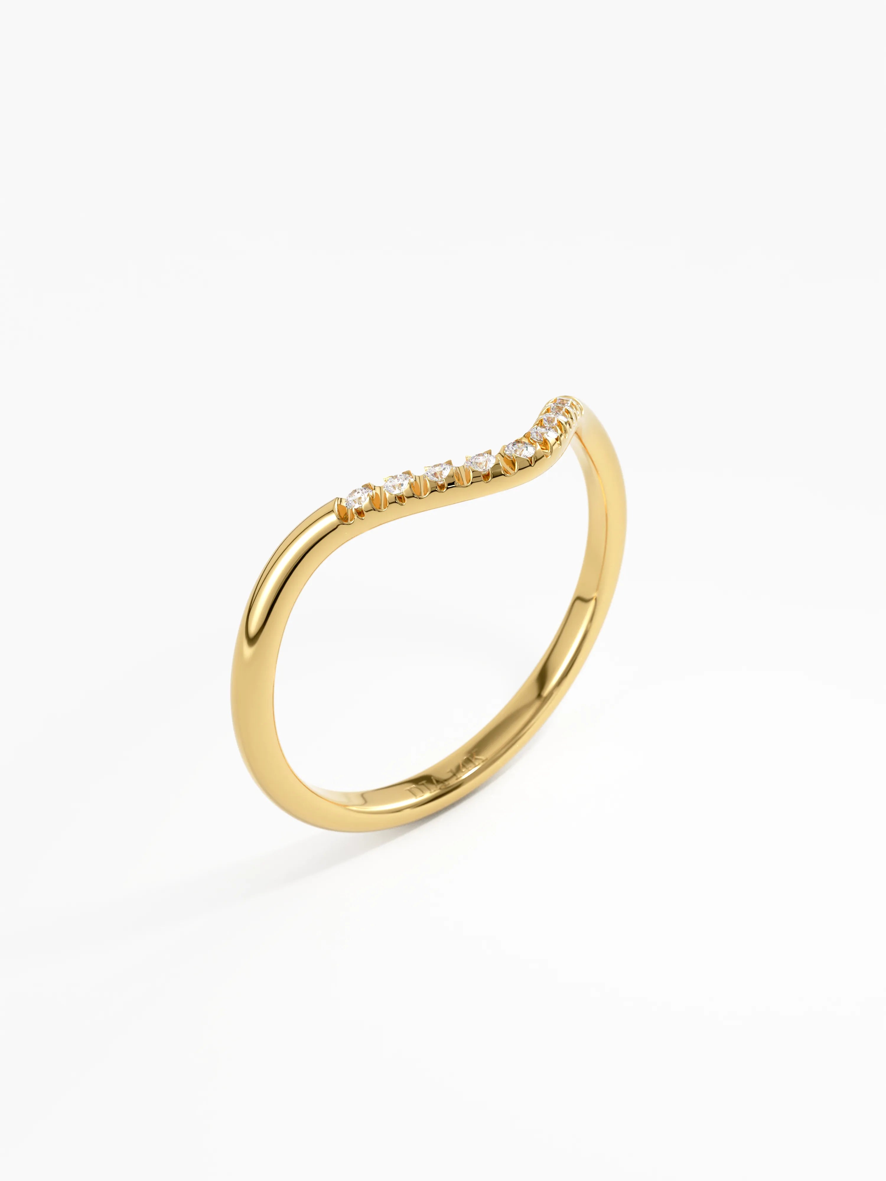 Dainty Curve Ring, solid gold ring, view 5 | DiaFifth