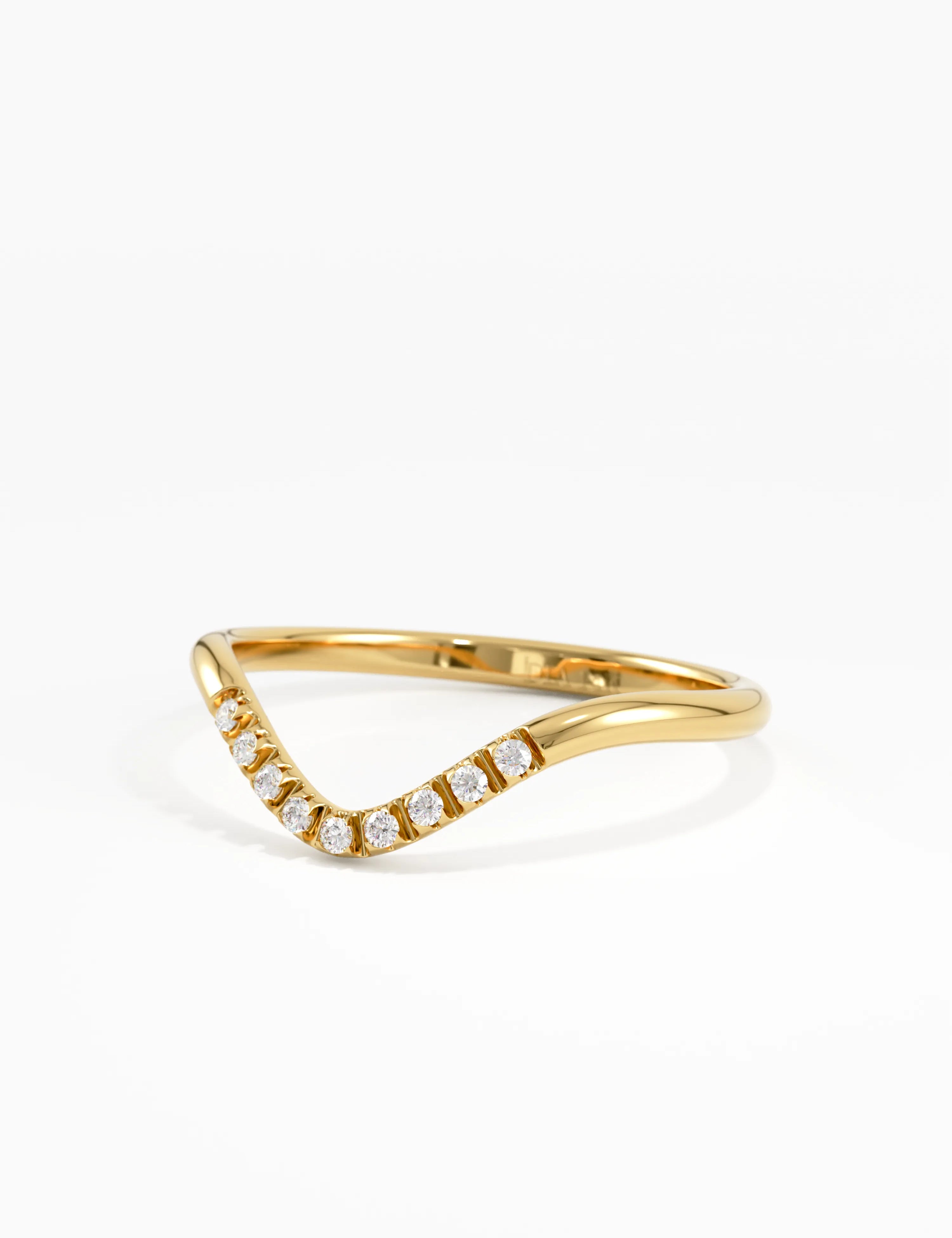 Dainty Curve Ring, solid gold ring, view 8 | DiaFifth