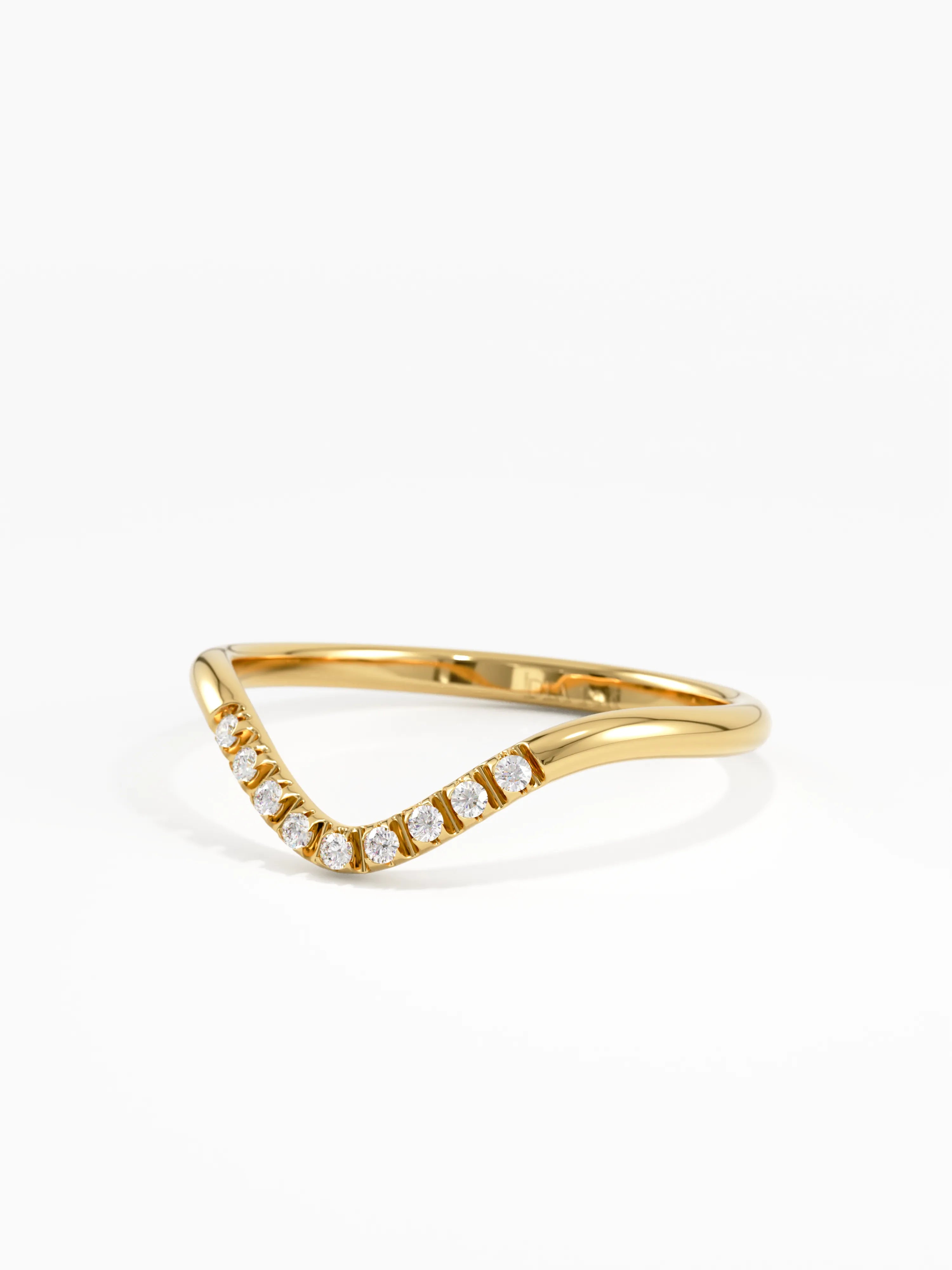 Dainty Curve Ring, solid gold ring, view 8 | DiaFifth