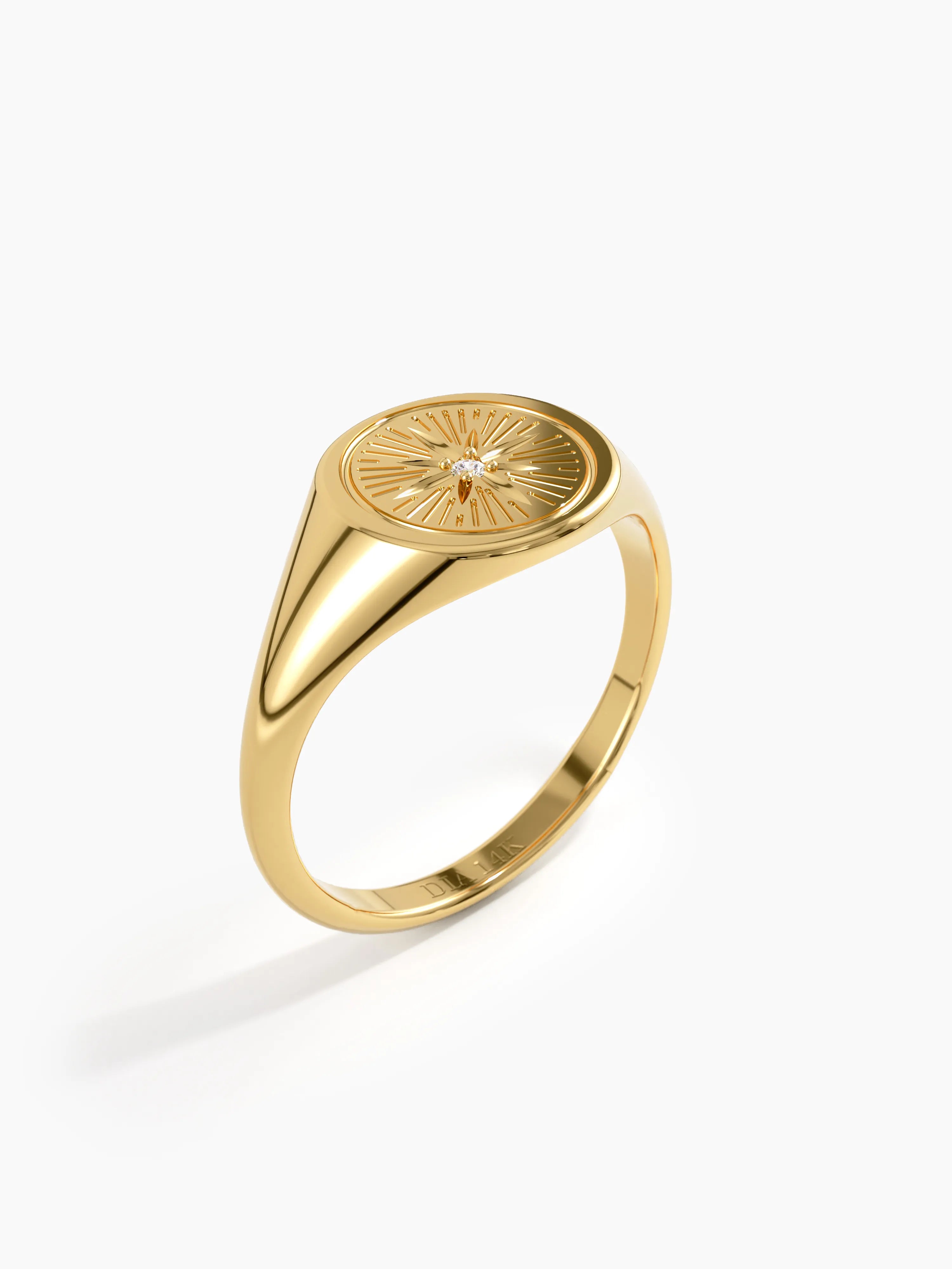 Compass Signet Ring, solid gold ring, view 4 | DiaFifth