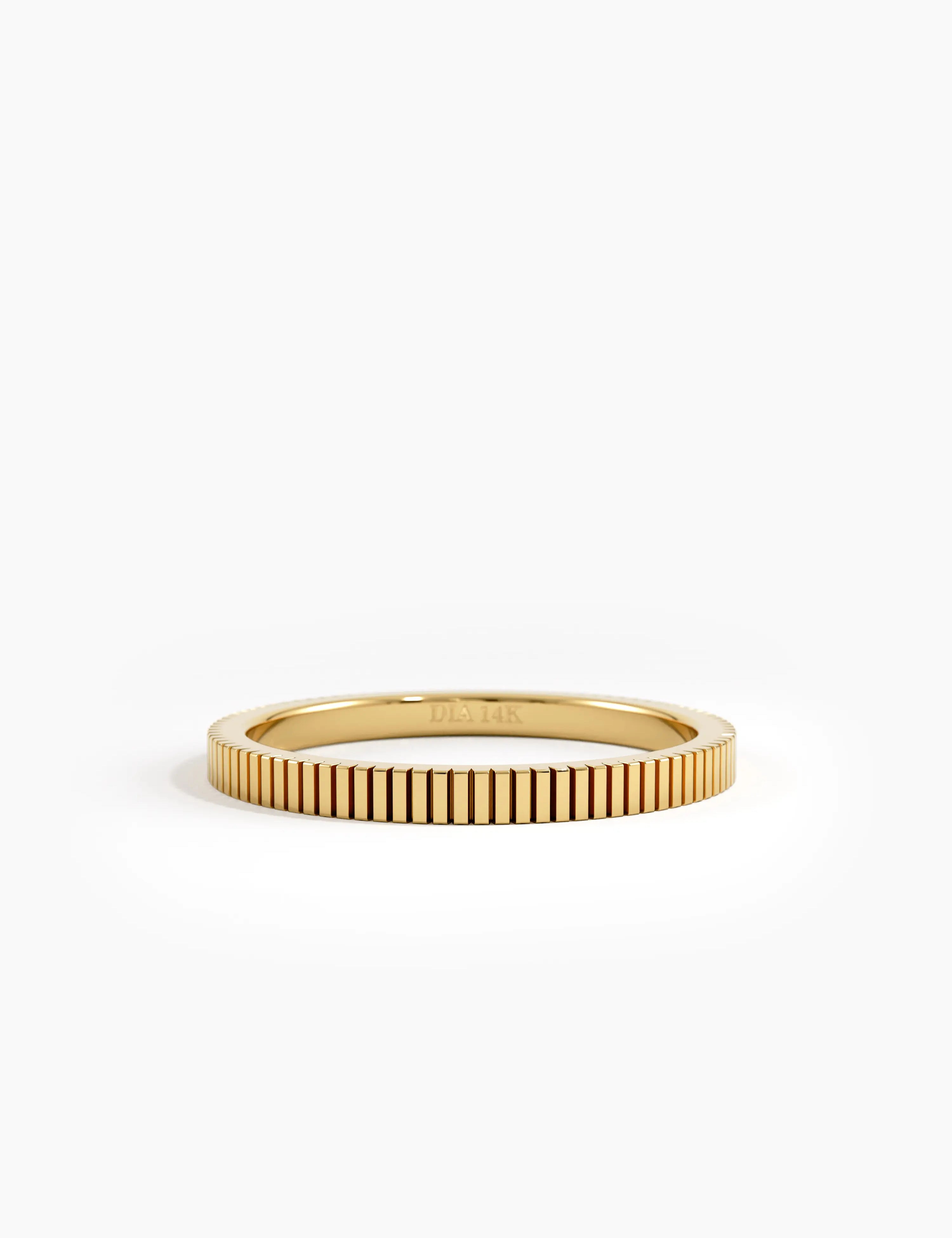 Simple Lined Wedding Band, solid gold ring | DiaFifth
