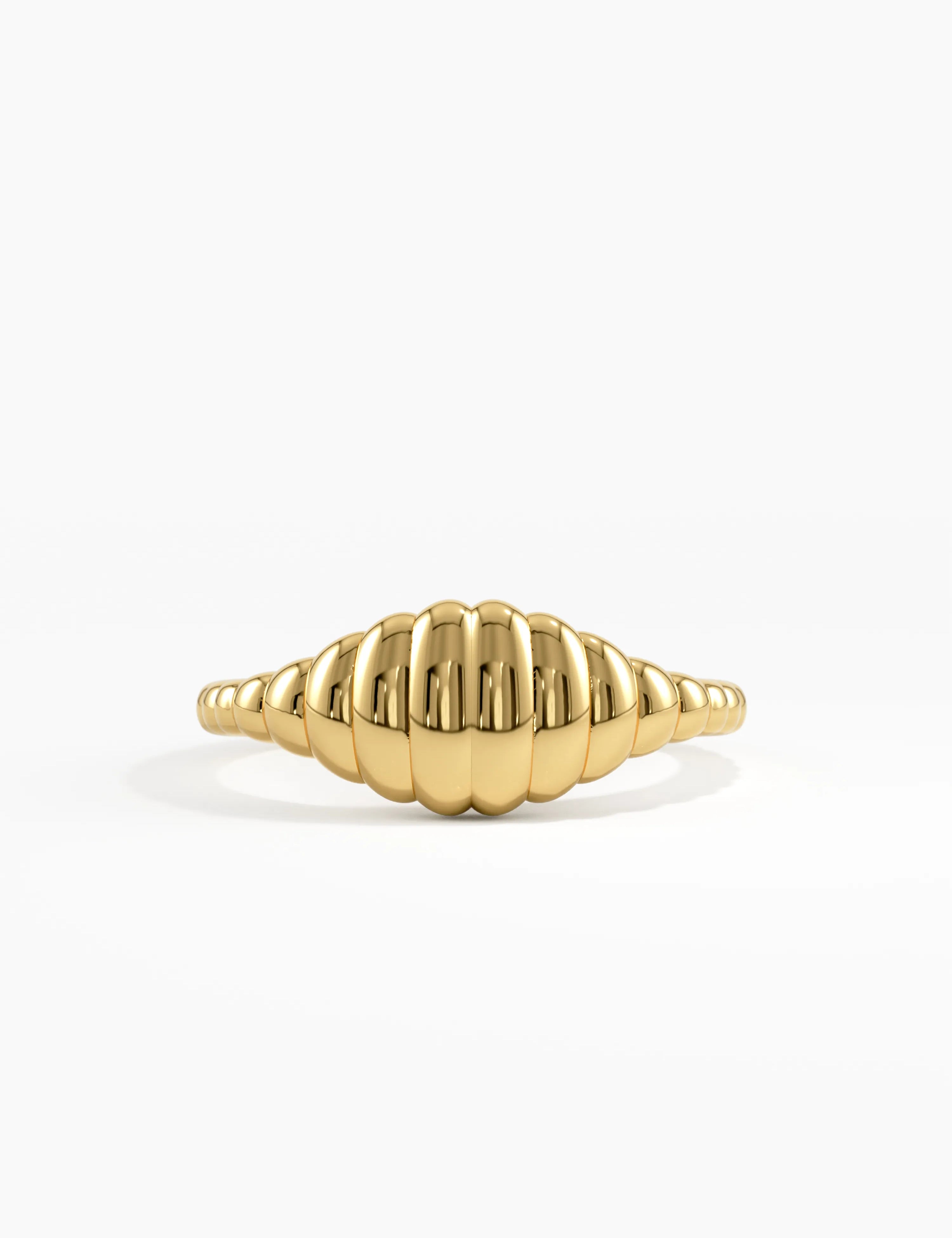 Line Signet Ring, solid gold ring | DiaFifth