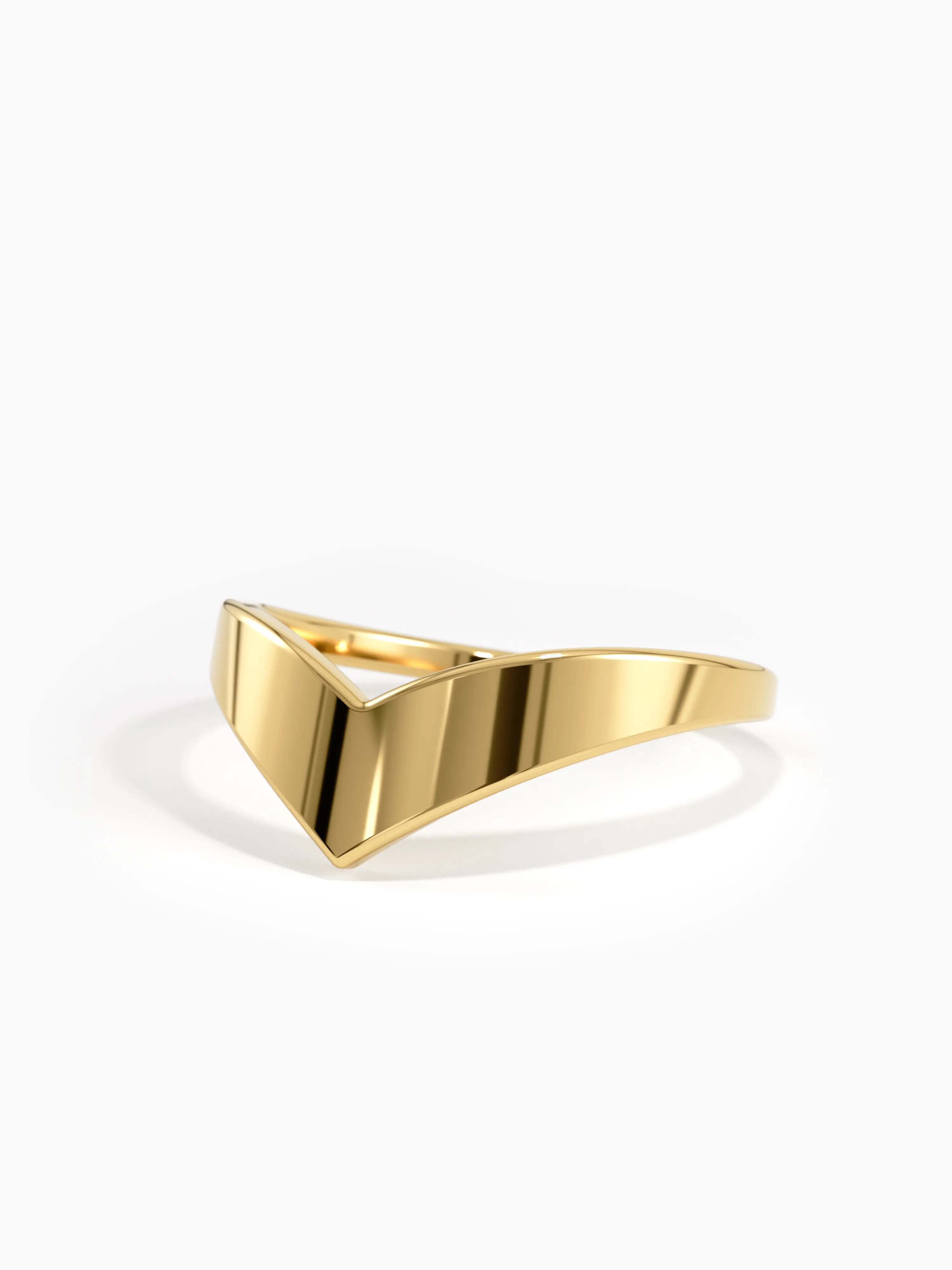 Chevron Curve Ring, solid gold ring, view 4 | DiaFifth