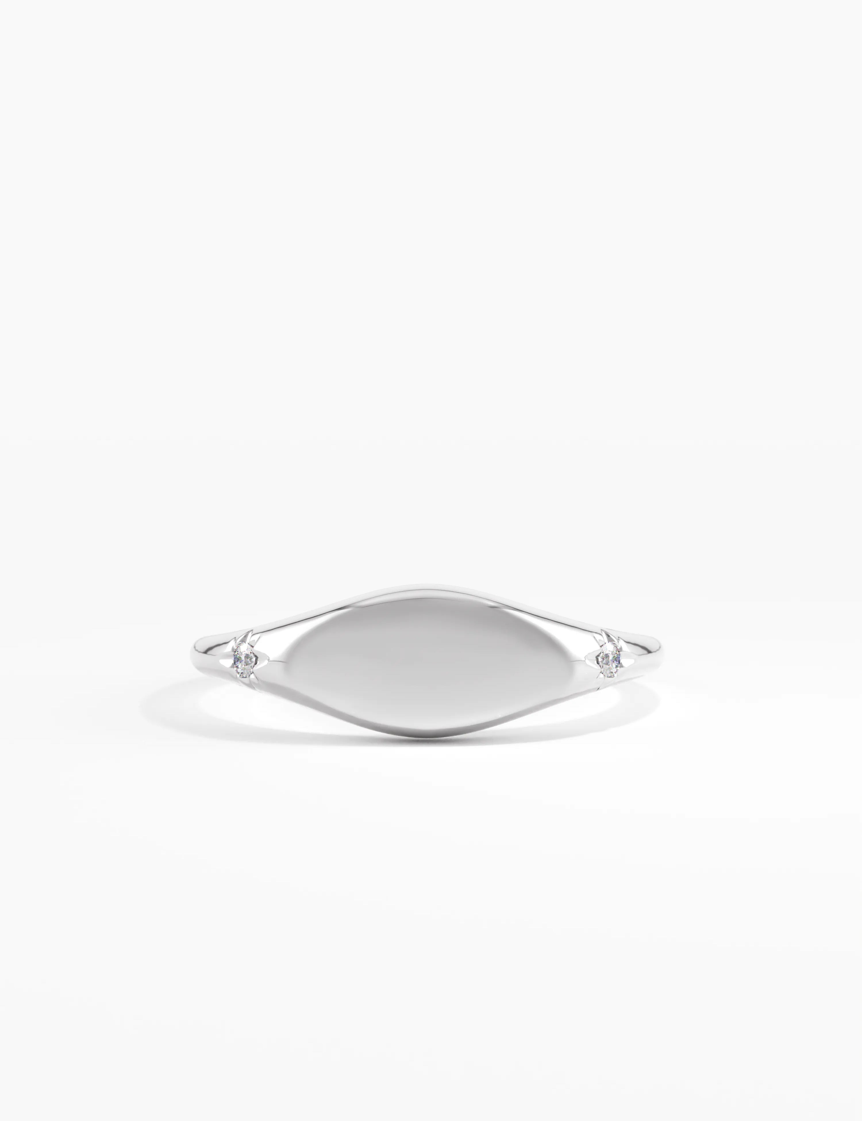 Minimal Signet Ring, solid gold ring, view 7 | DiaFifth