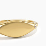 Minimal Signet Ring, solid gold ring, view 2 | DiaFifth