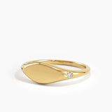 Minimal Signet Ring, solid gold ring, view 8 | DiaFifth