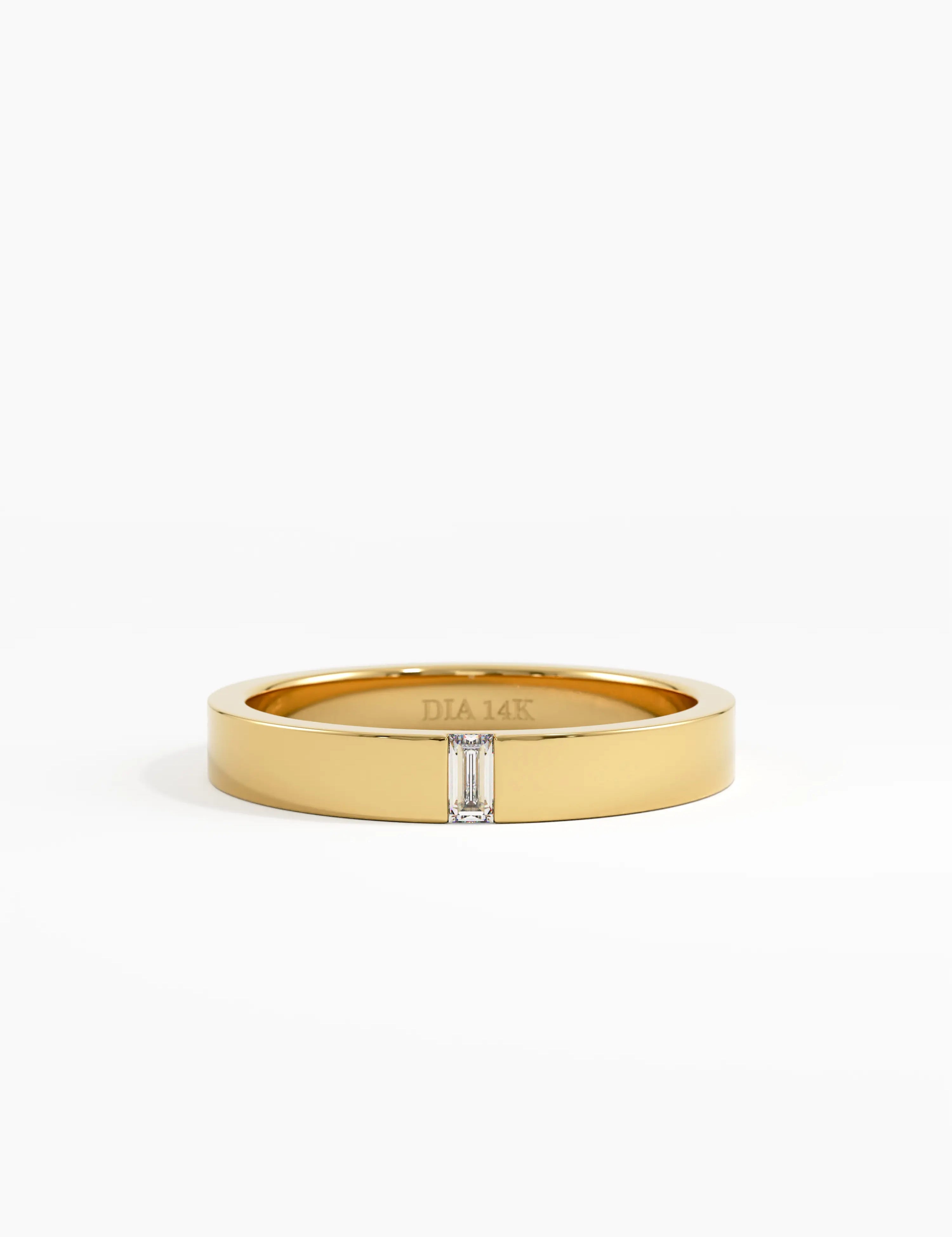 Solo Baguette Wedding Band, solid gold ring | DiaFifth