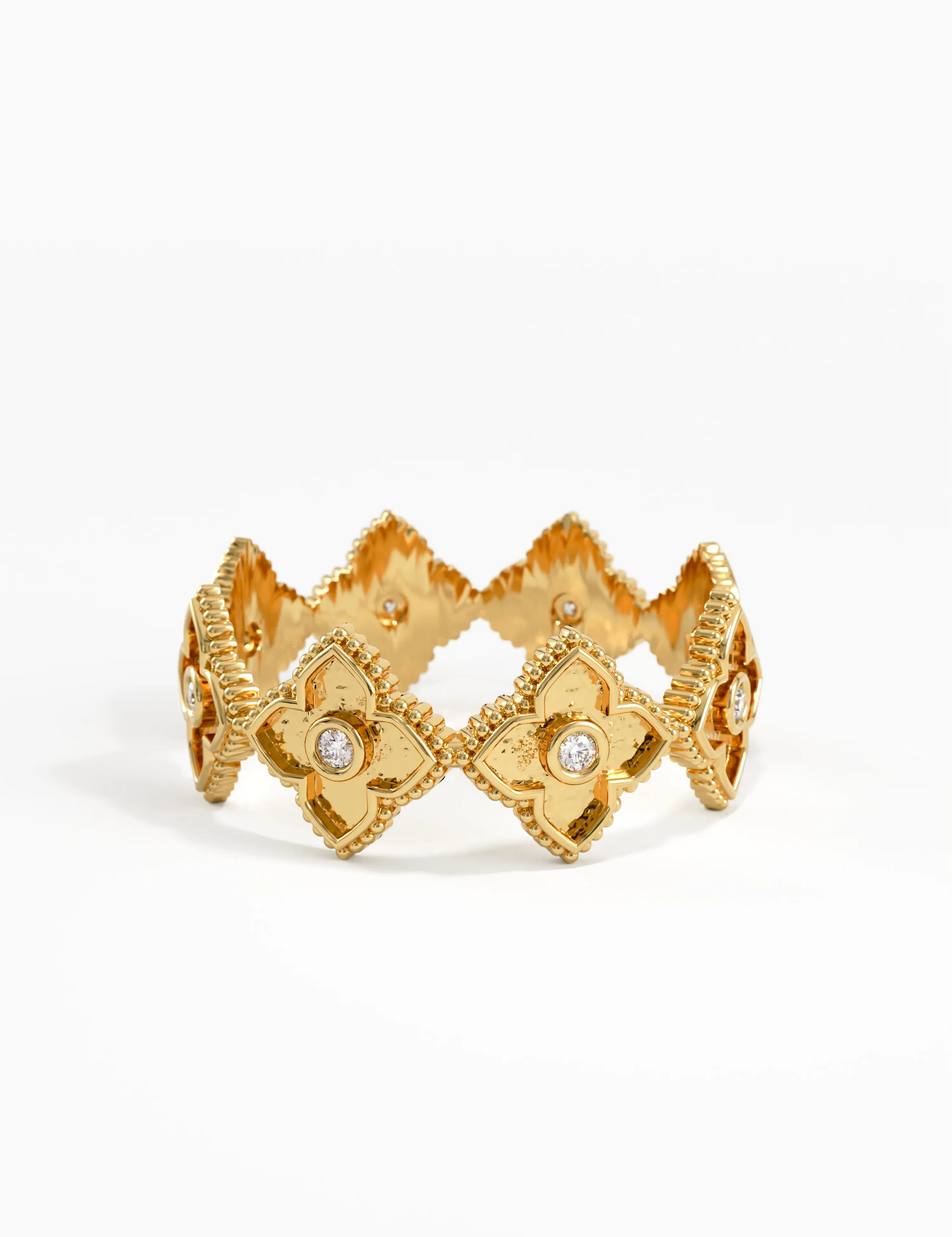 Quatrefoil Statement Ring, solid gold ring, view 7 | DiaFifth