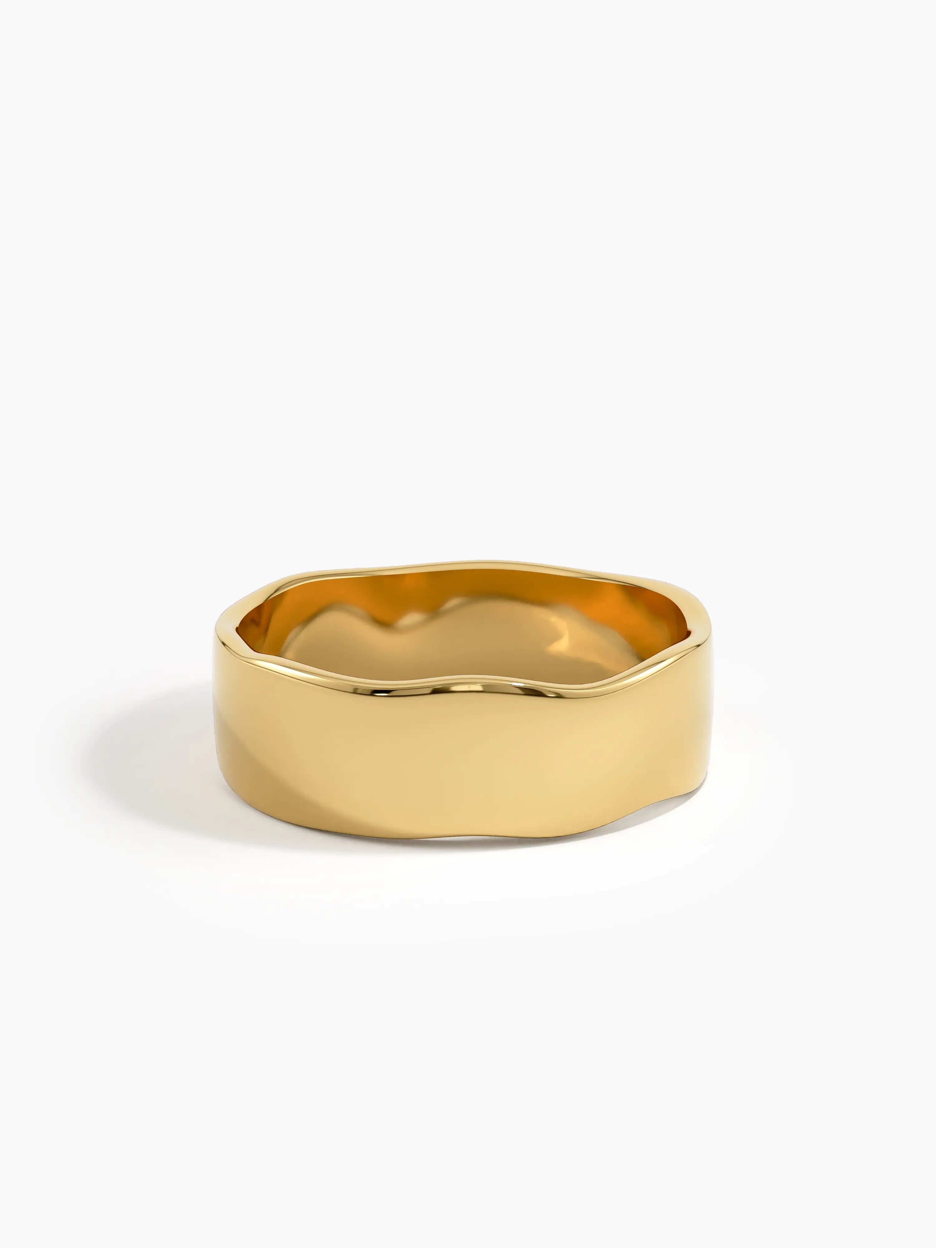 Emerald Wavy Wedding Band, solid gold ring, view 8 | DiaFifth