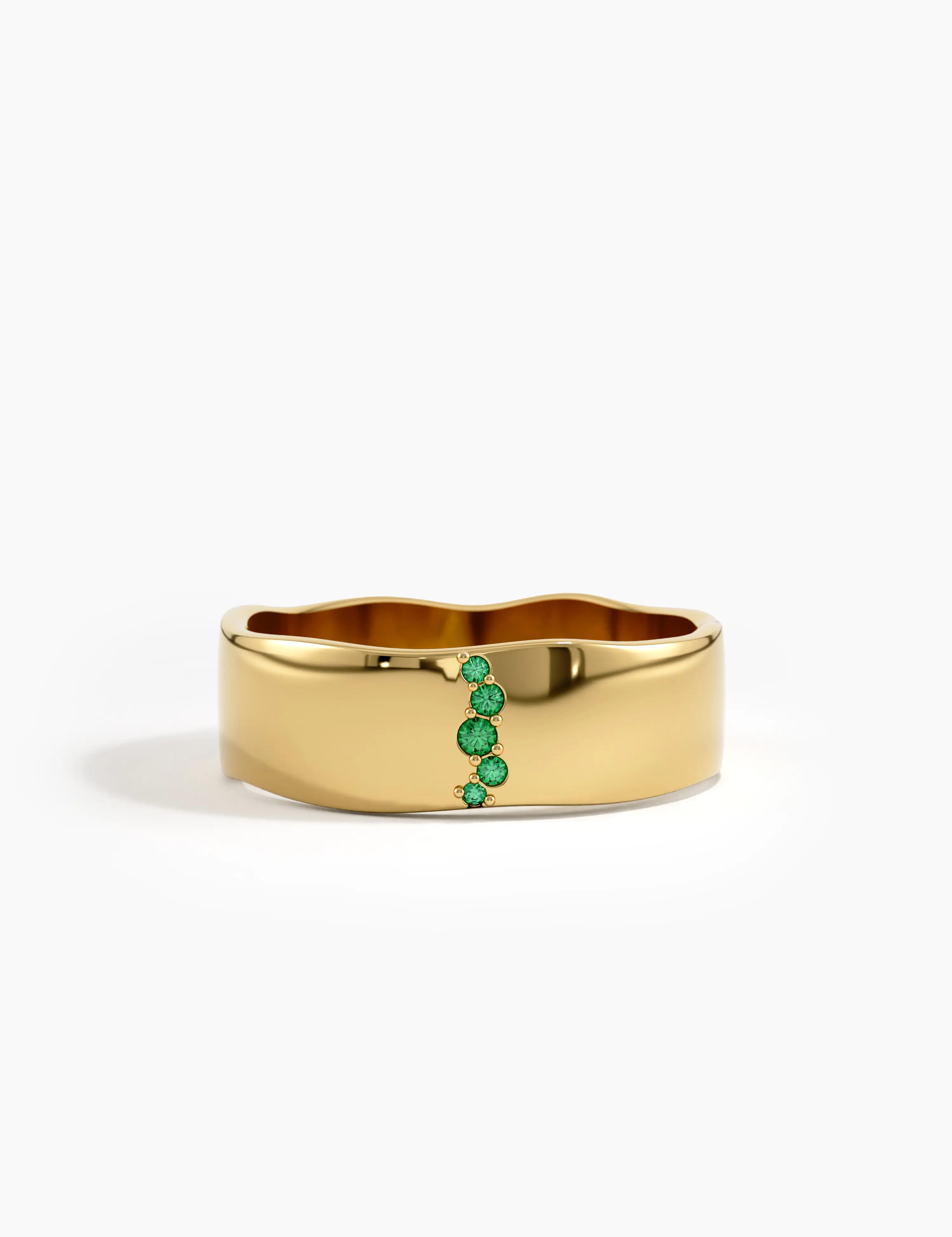 Emerald Wavy Wedding Band, solid gold ring | DiaFifth