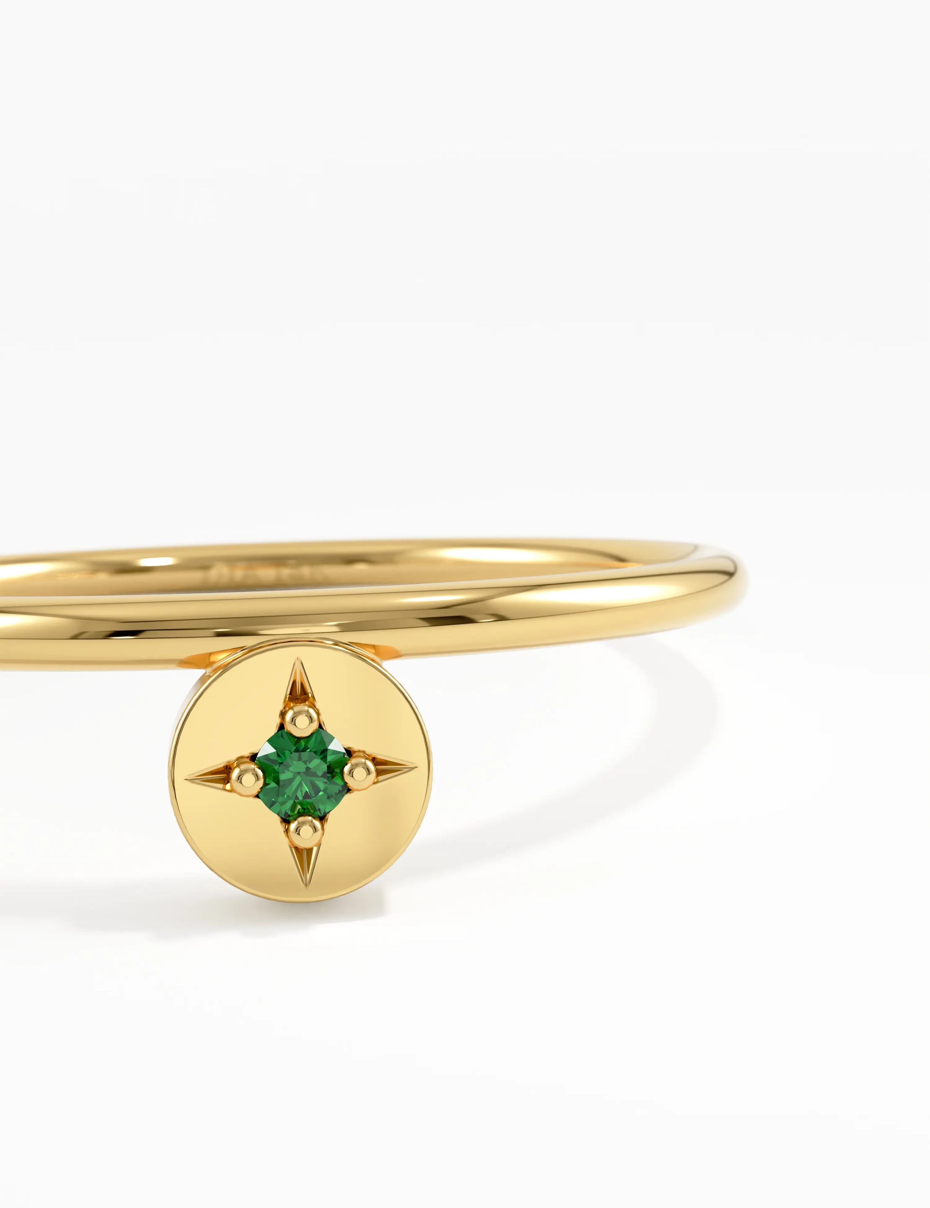 Round Emerald Ring, solid gold ring, view 2 | DiaFifth
