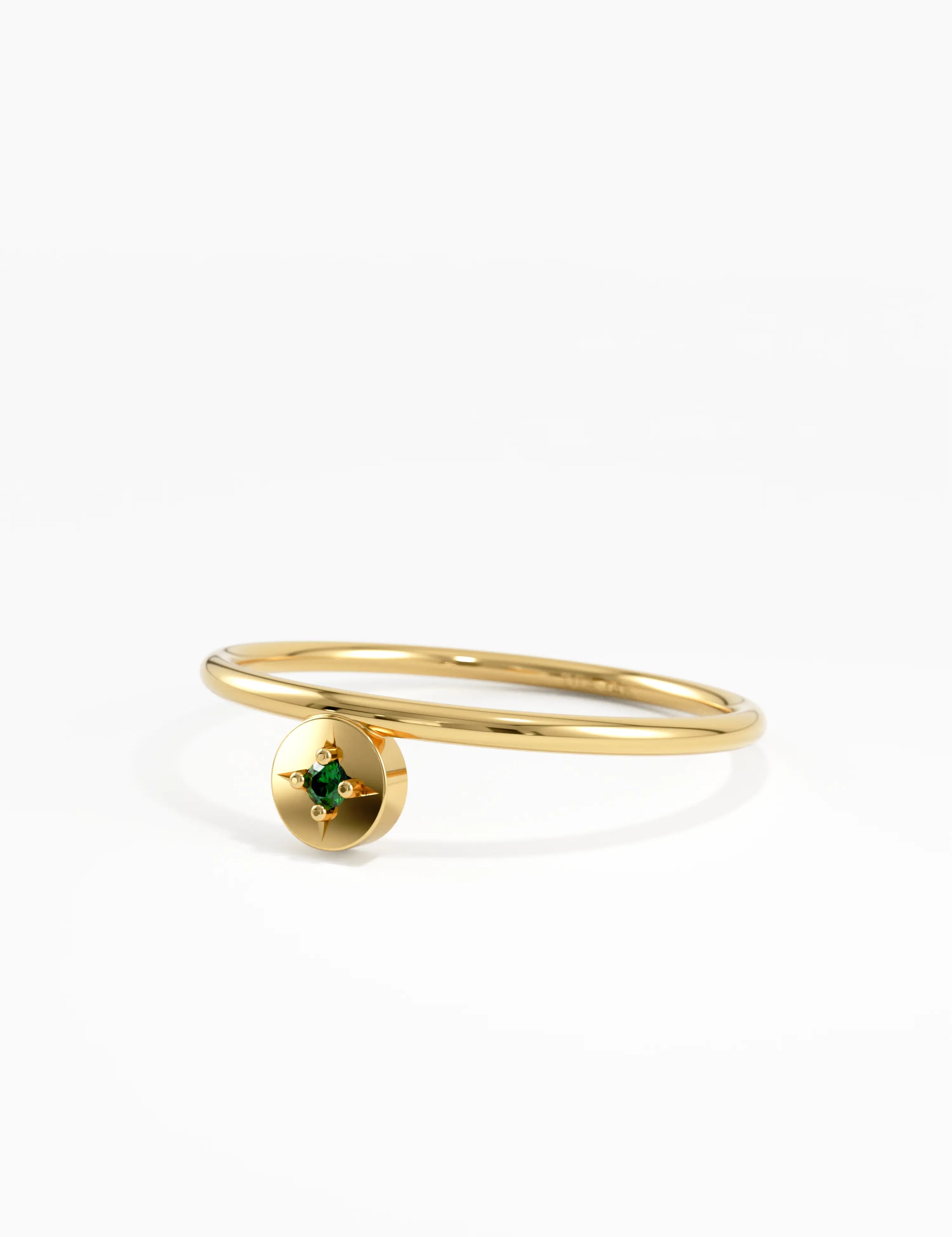 Round Emerald Ring, solid gold ring, view 8 | DiaFifth