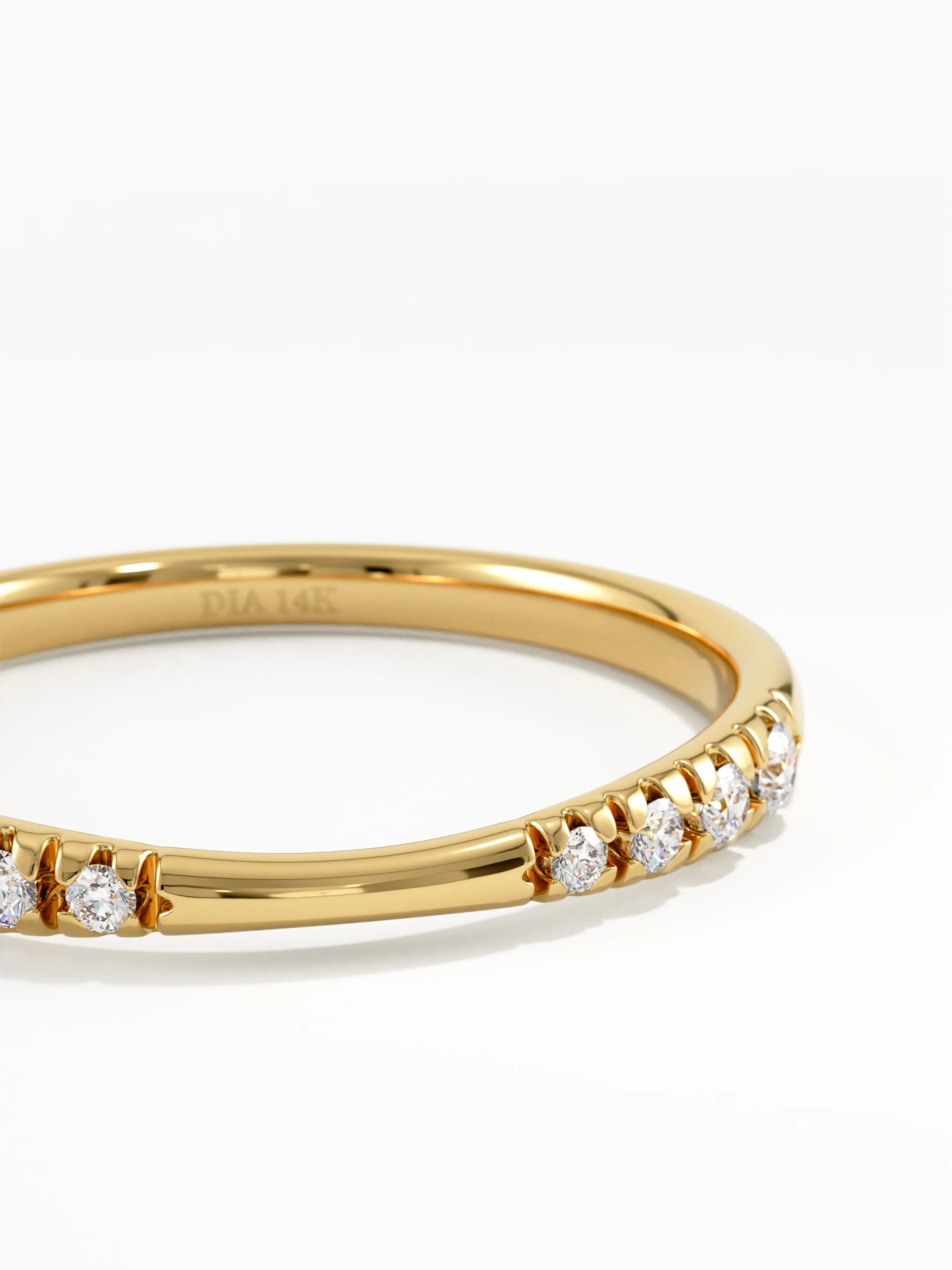 Pinched Wedding Ring, solid gold ring, view 2 | DiaFifth