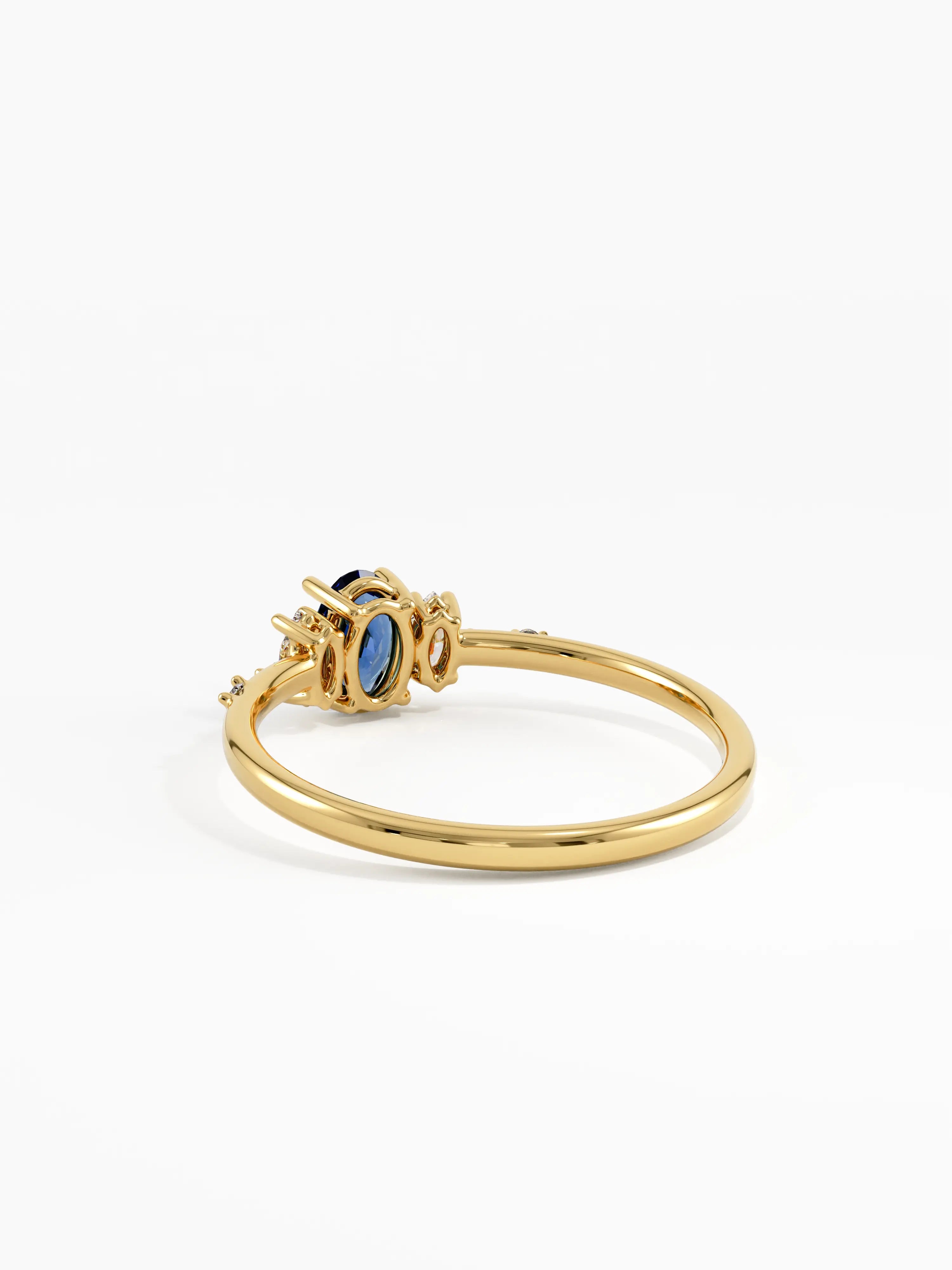 Sapphire Engagement Ring, solid gold ring, view 4 | DiaFifth