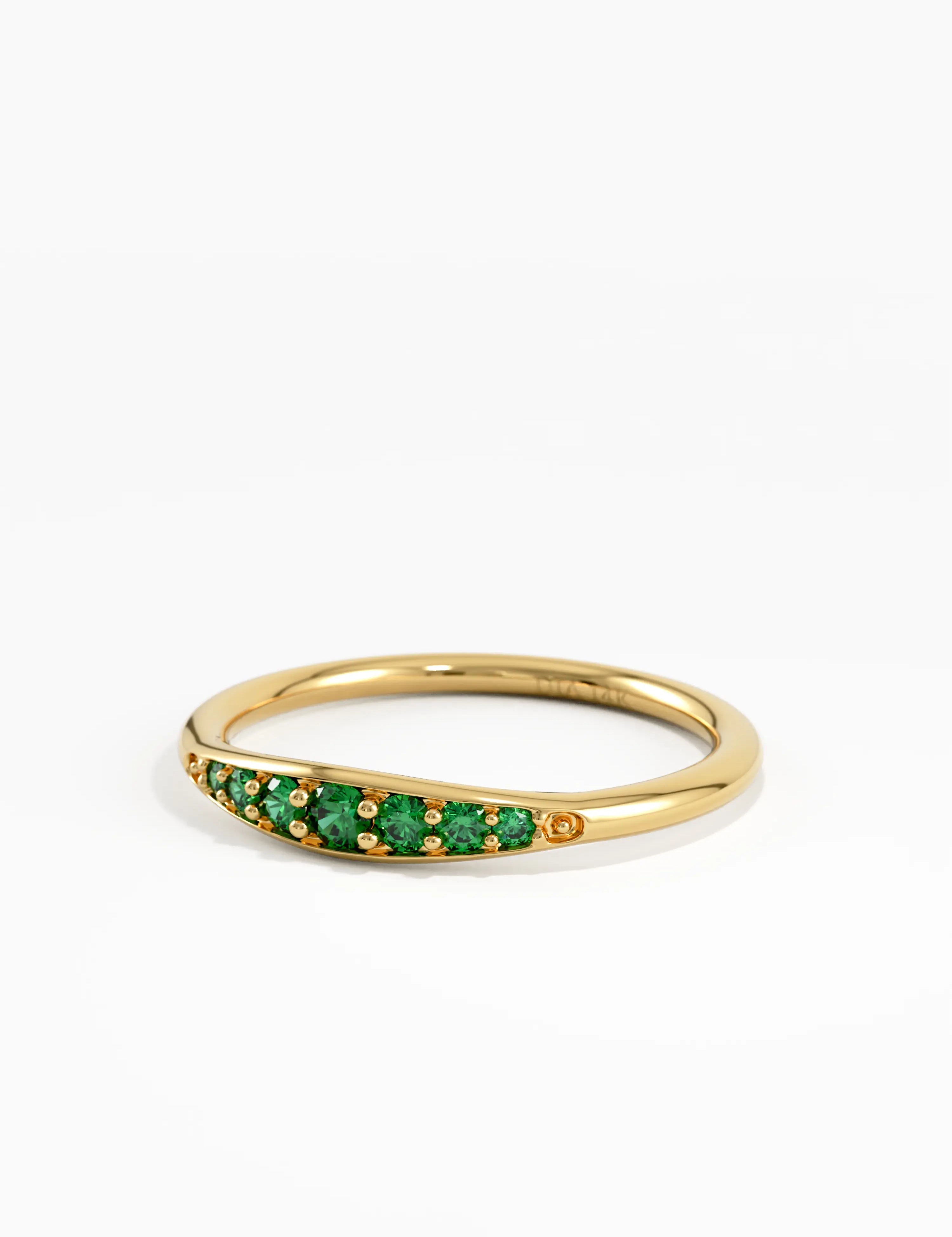 Emerald Stacking Ring, solid gold ring, view 8 | DiaFifth