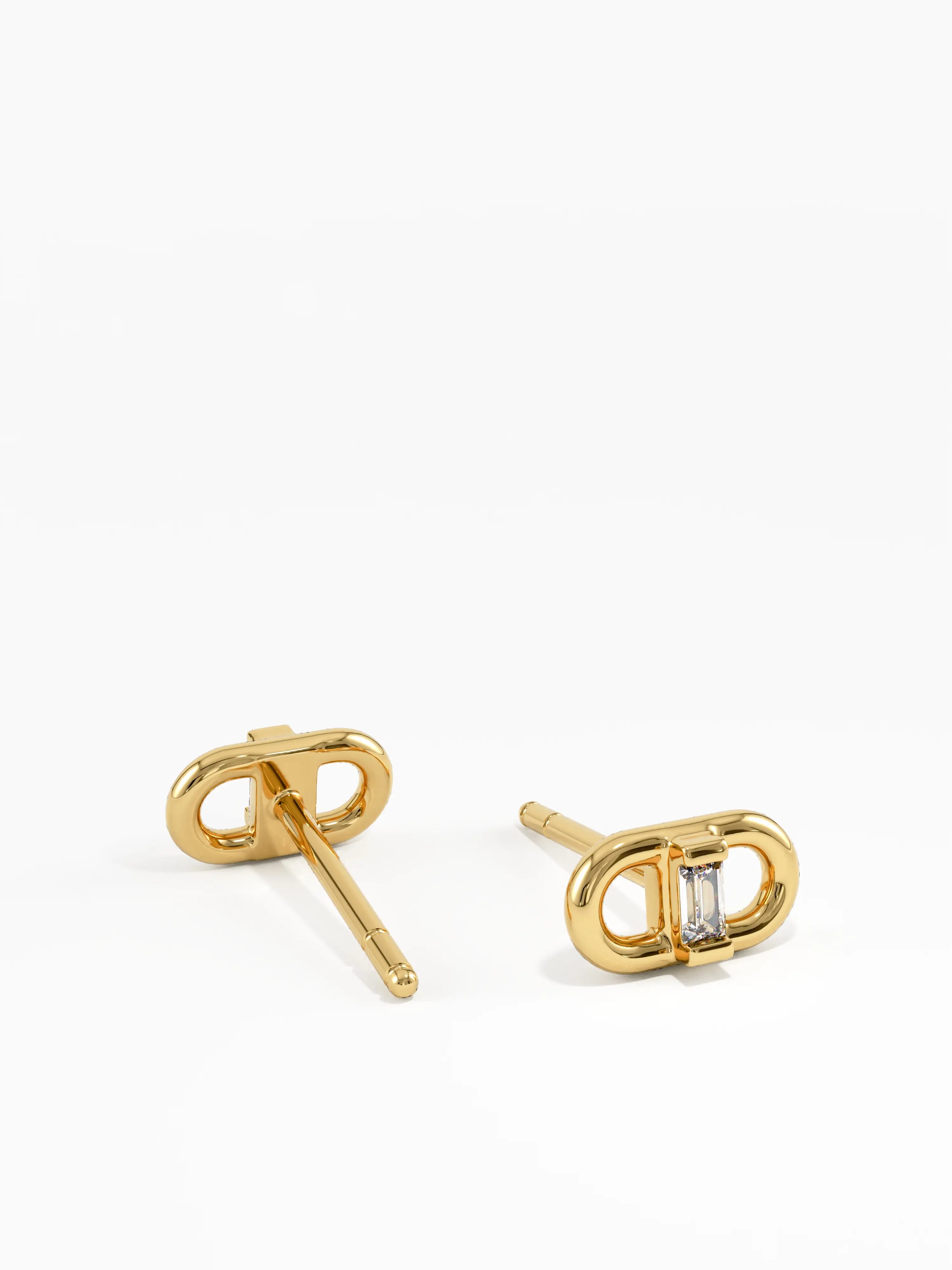 Baguette Stud Earring, solid gold earrings, view 6 | DiaFifth