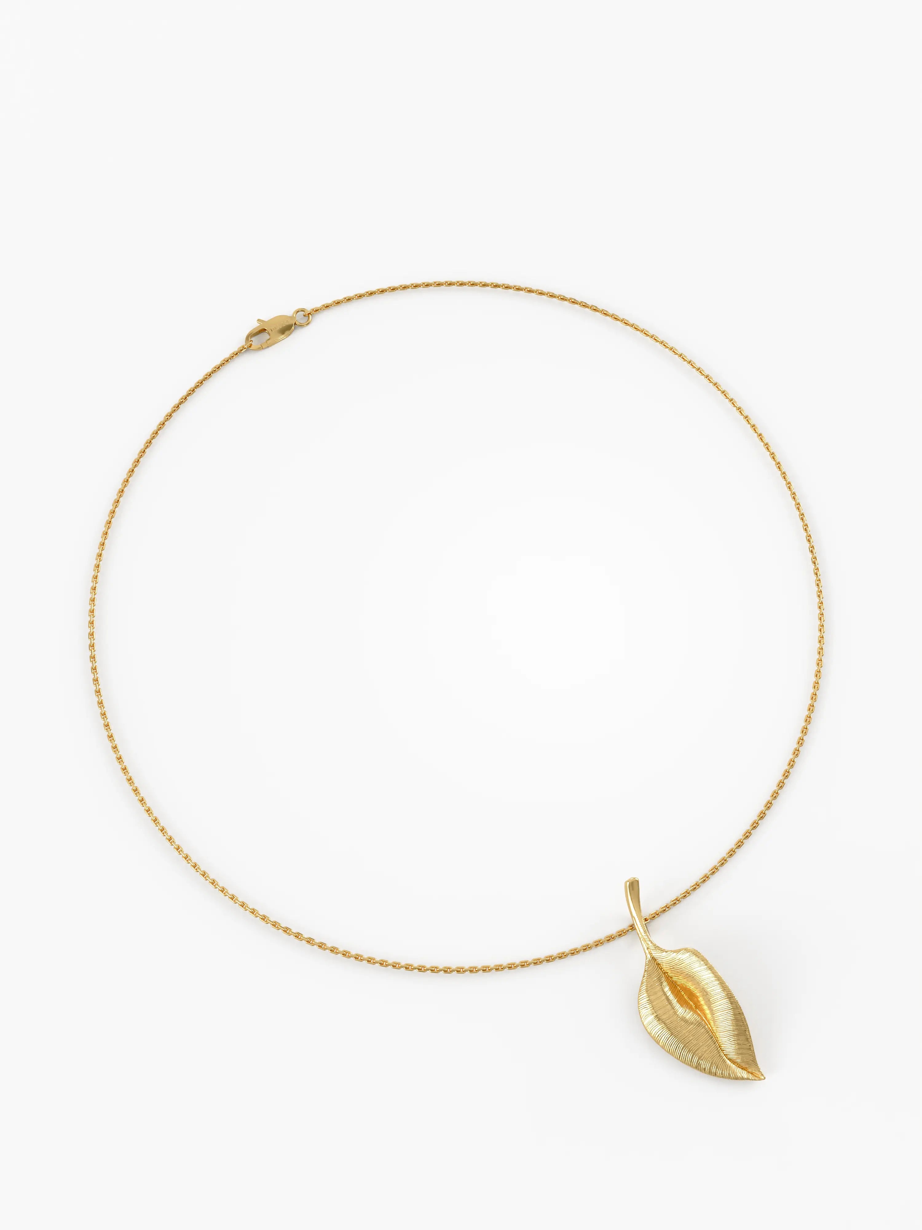 Leaf Necklace, solid gold necklace, view 5 | DiaFifth