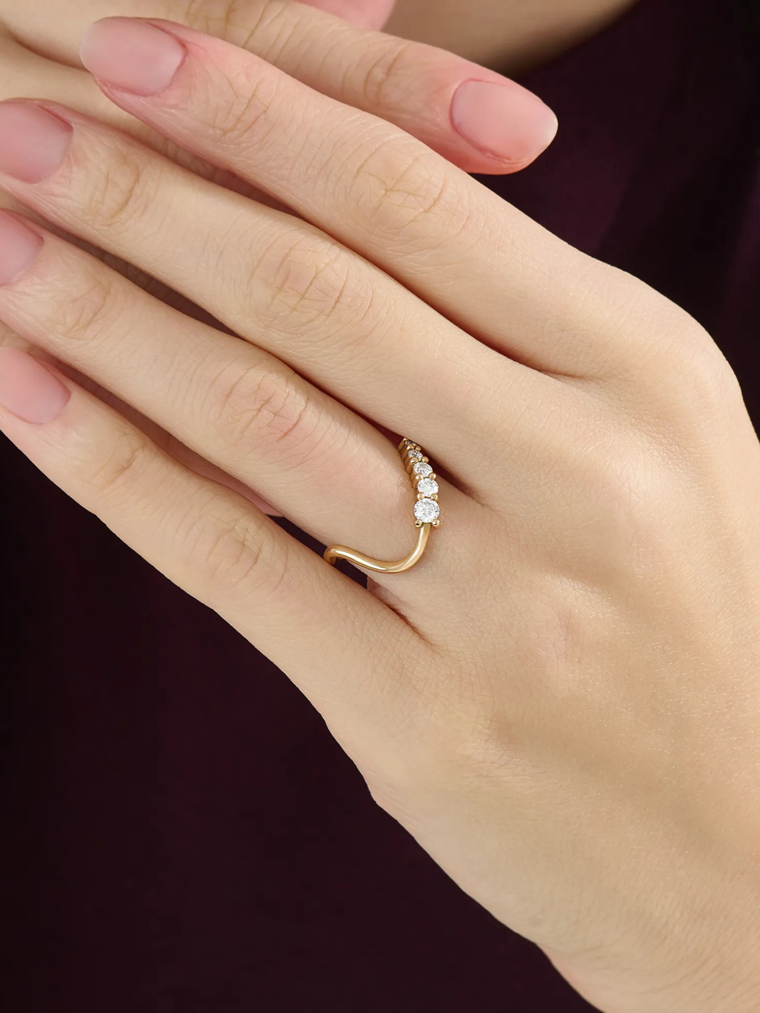 Deep Curve Wedding Ring, solid gold ring, view 3 | DiaFifth