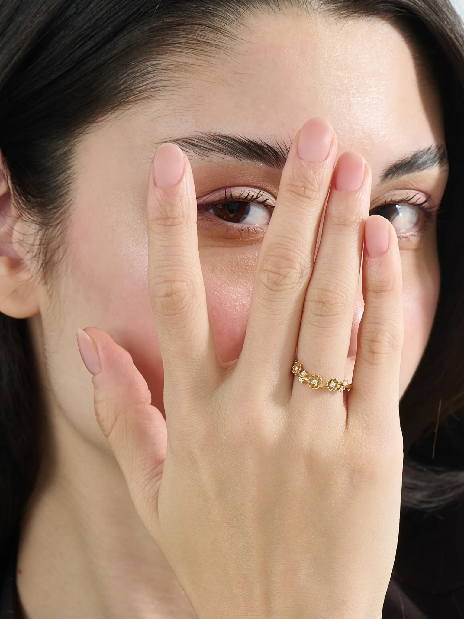 Flower Curve Ring, solid gold ring, view 6 | DiaFifth