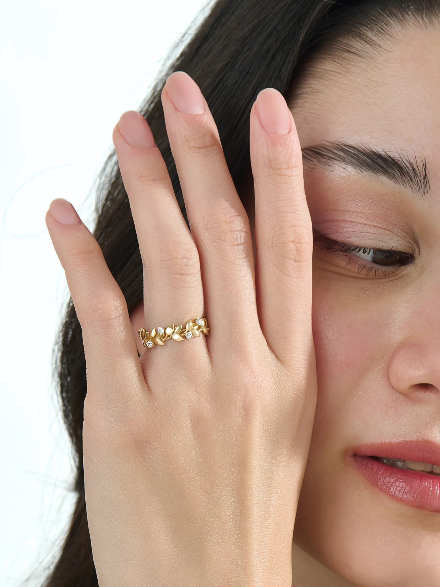 Laurel Leaf Wedding Ring, solid gold ring, view 6 | DiaFifth