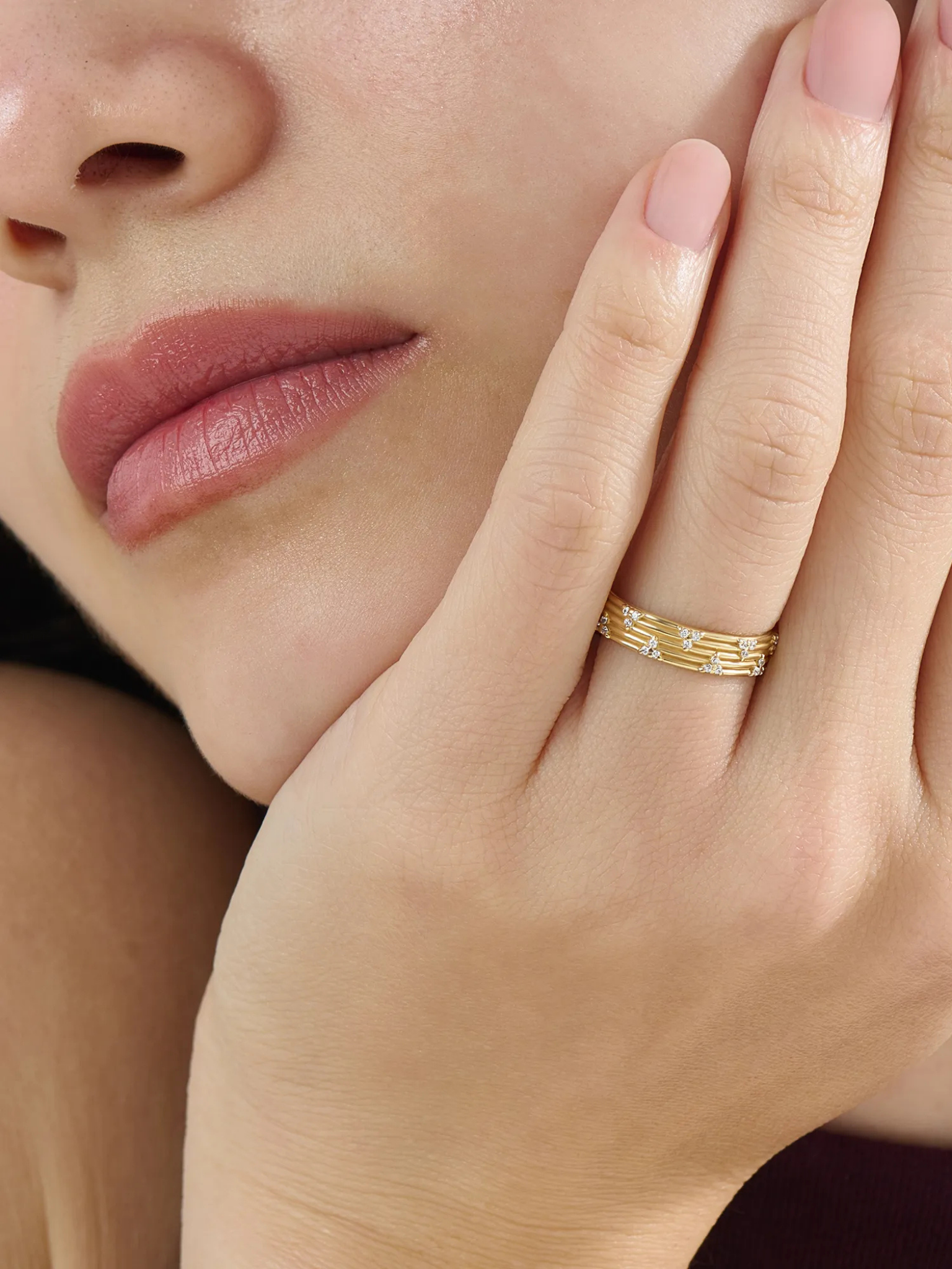 Lines Wedding Band, solid gold ring, view 3 | DiaFifth