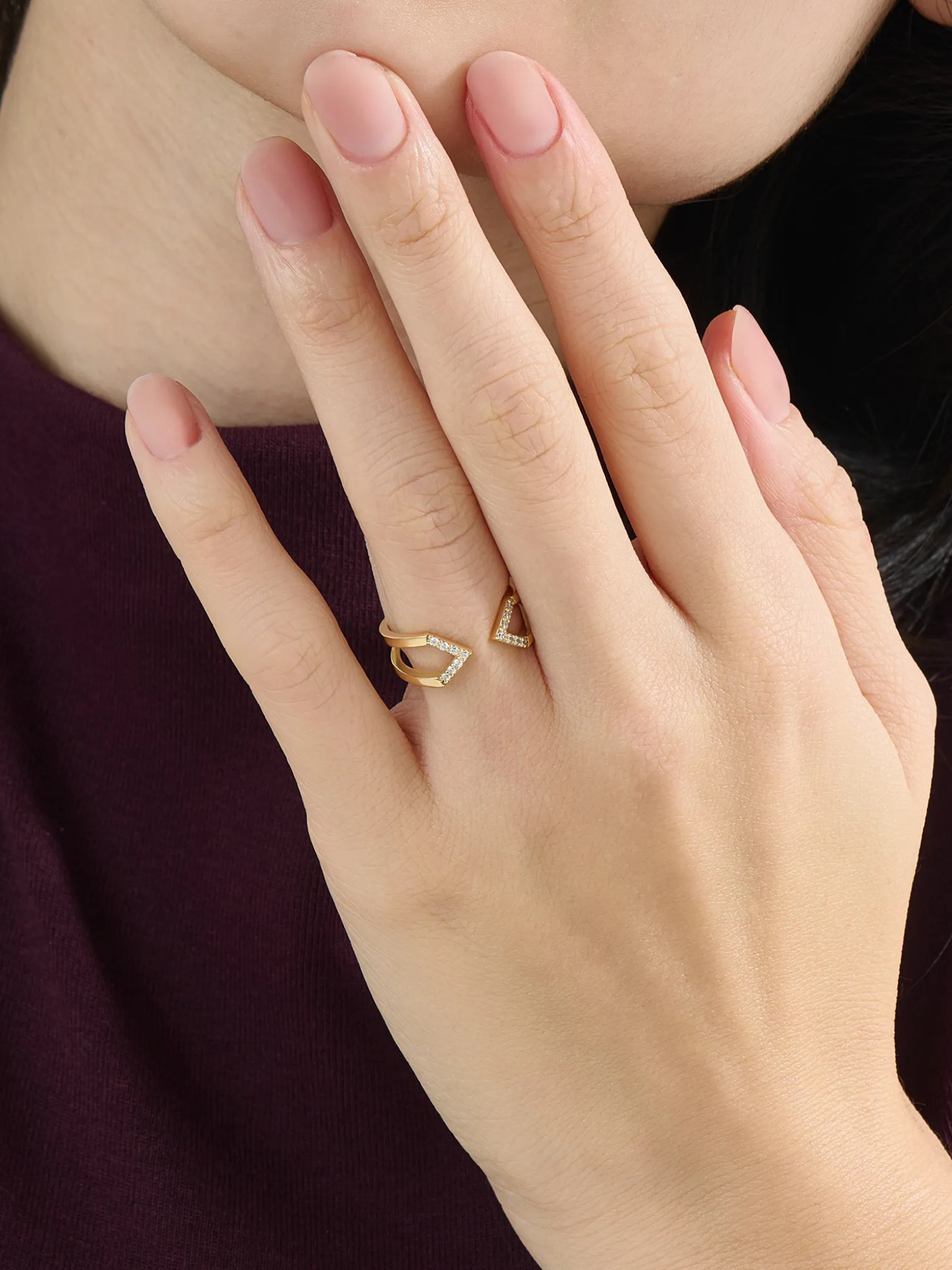 Open Arrow Statement Ring, solid gold ring, view 3 | DiaFifth