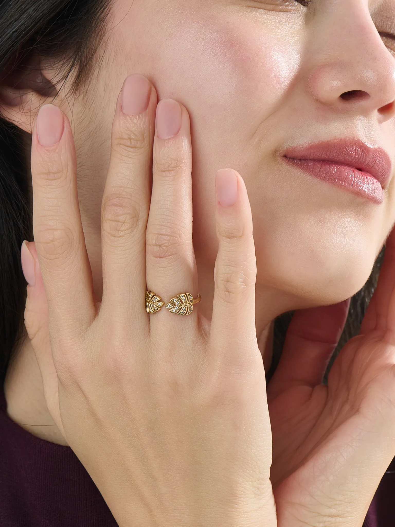 Open Palm Leaf Ring, solid gold ring, view 3 | DiaFifth