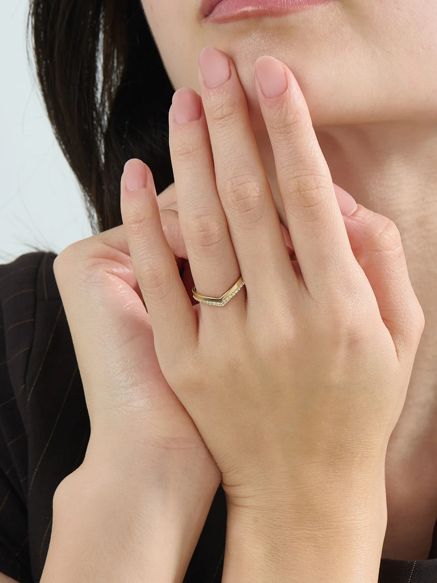 Pave Chevron Ring, solid gold ring, view 3 | DiaFifth