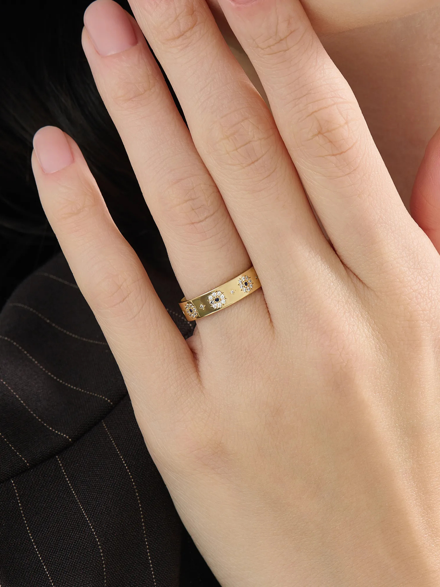 Sapphire Flower Wedding Band, solid gold ring, view 6 | DiaFifth