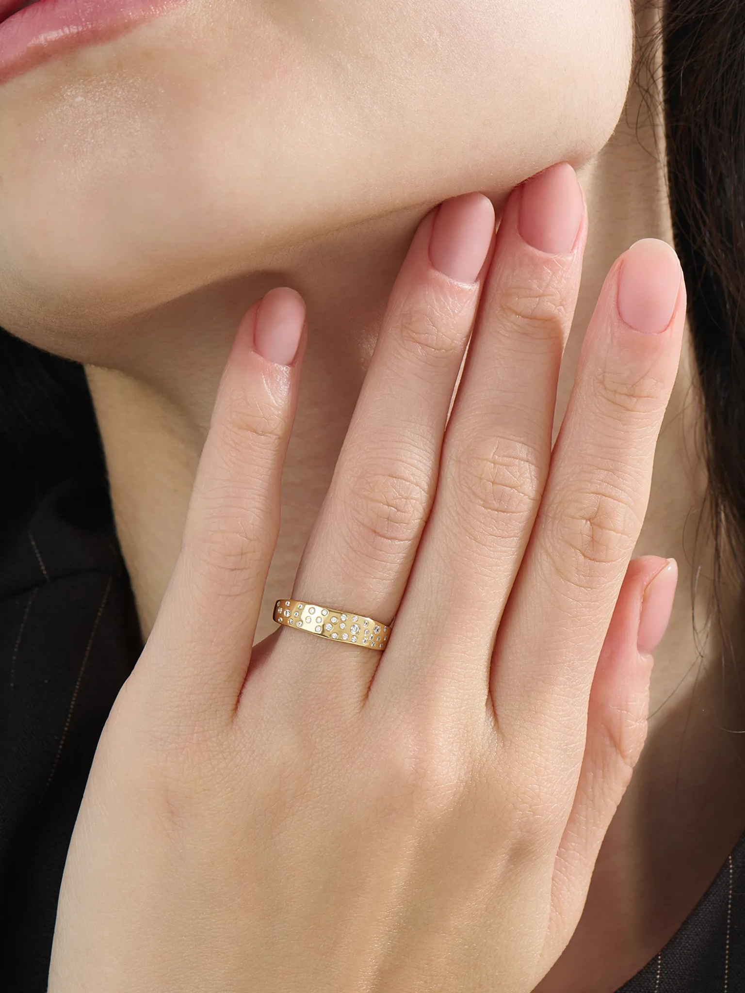 Scattered Diamond Ring, solid gold ring, view 6 | DiaFifth