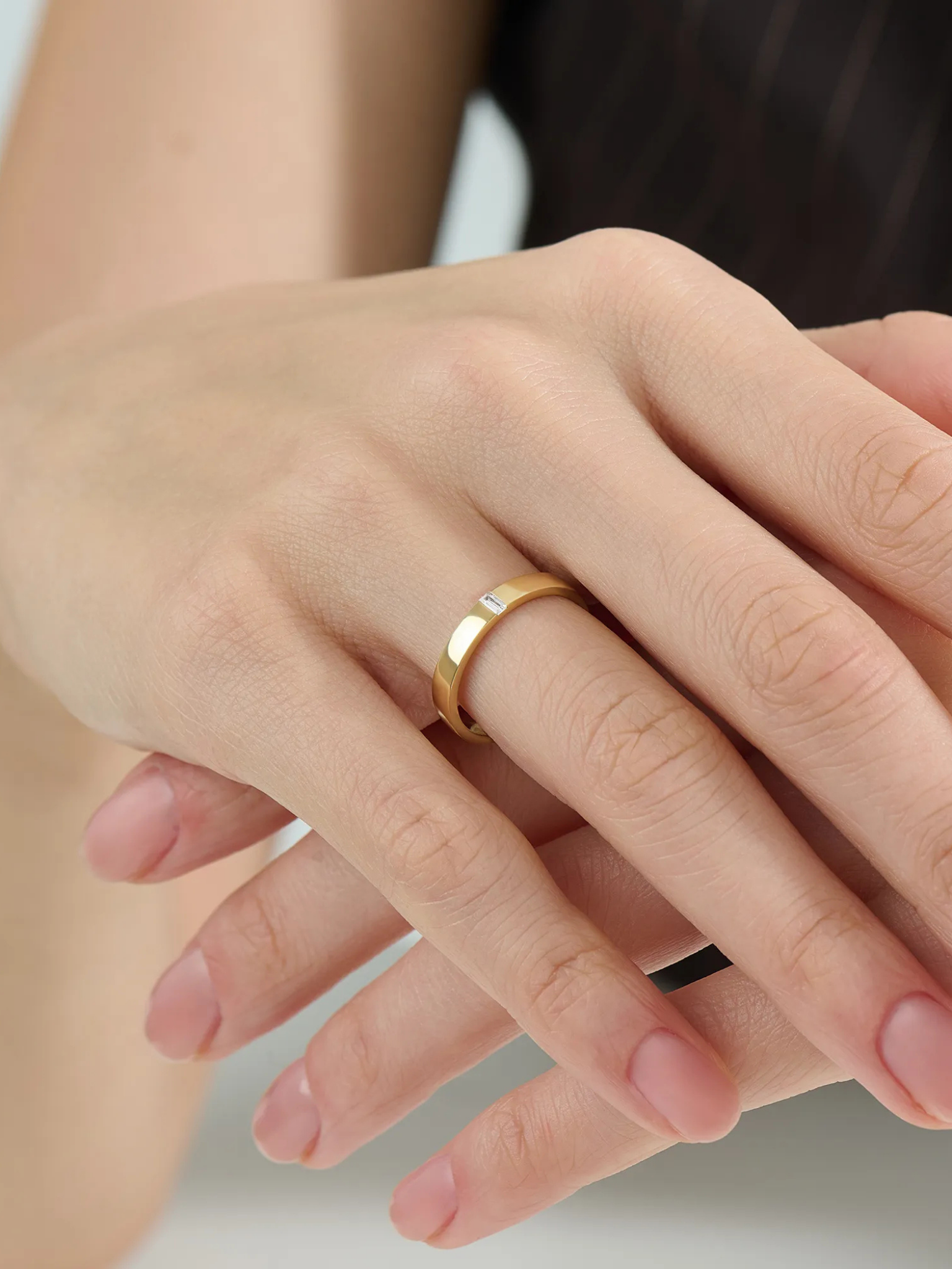 Solo Baguette Wedding Band, solid gold ring, view 6 | DiaFifth