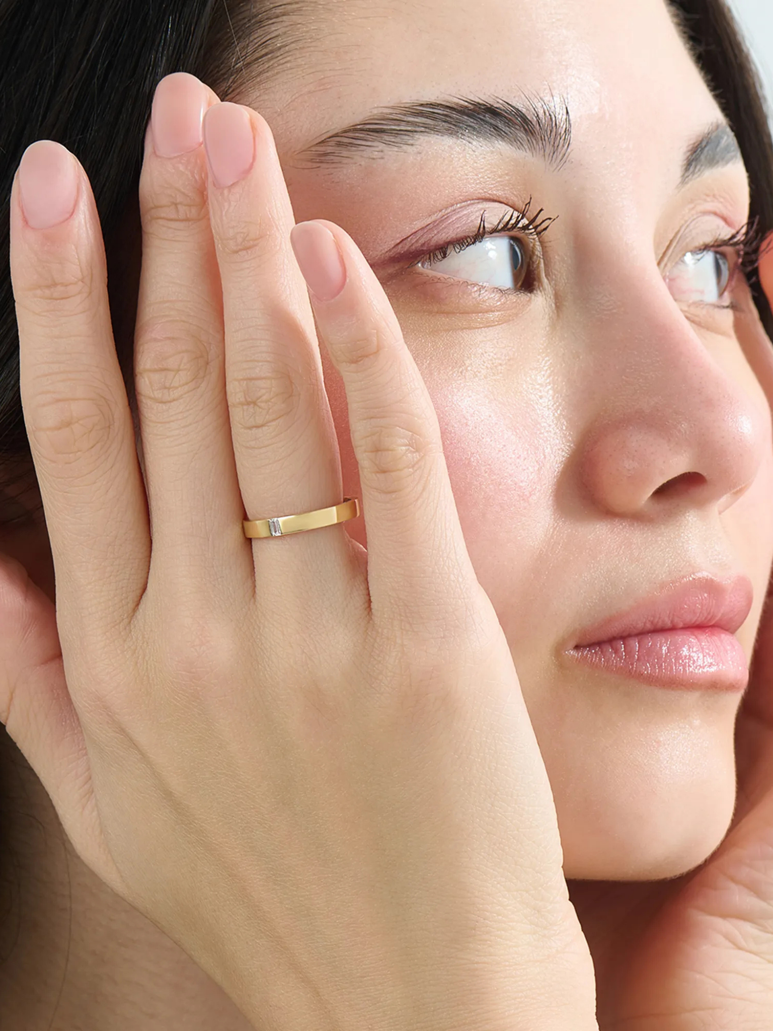 Solo Baguette Wedding Band, solid gold ring, view 3 | DiaFifth