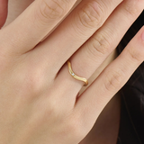 Solo Curve Ring, solid gold ring, view 3 | DiaFifth