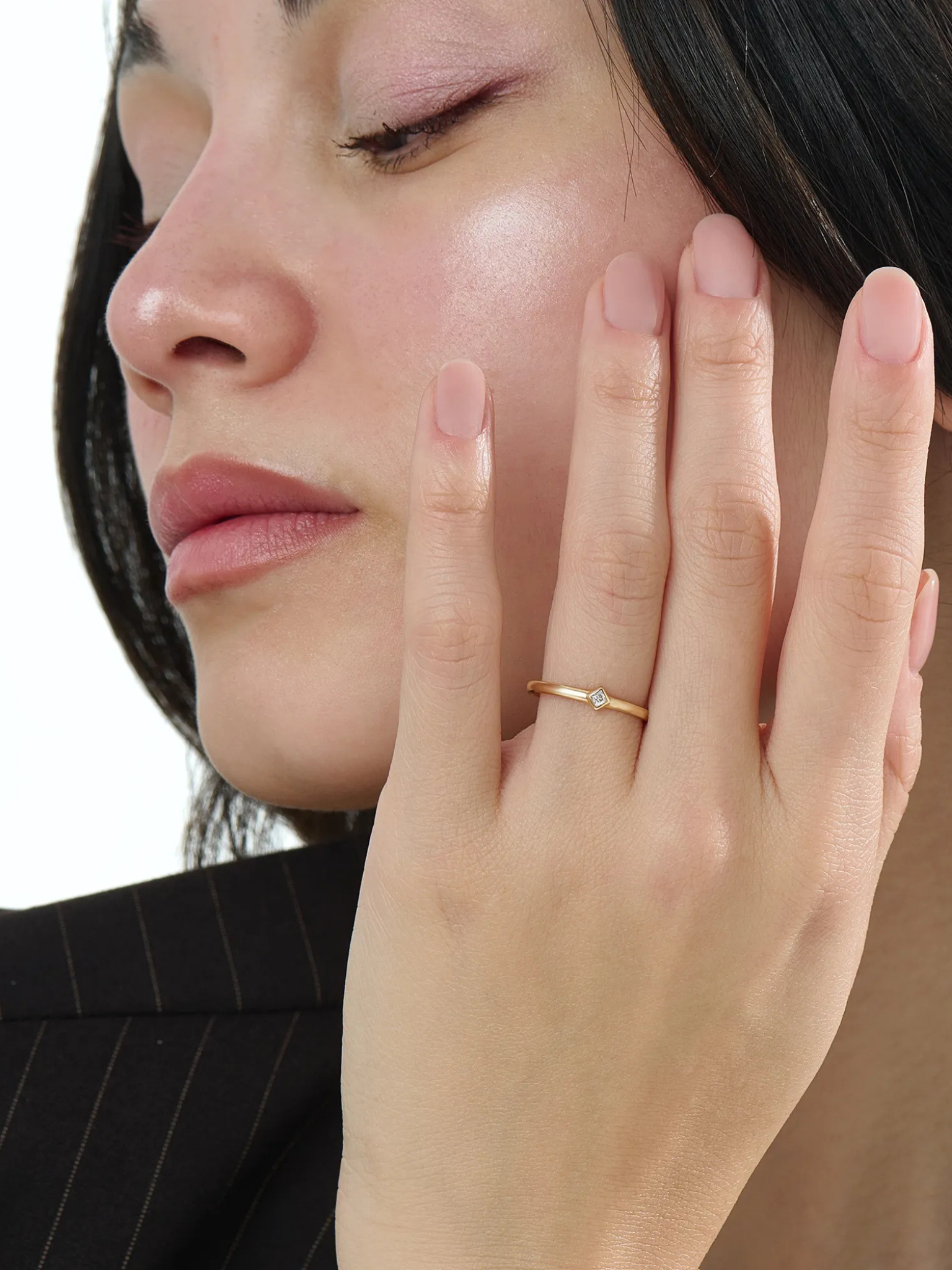 Square Promise Ring, solid gold ring, view 6 | DiaFifth