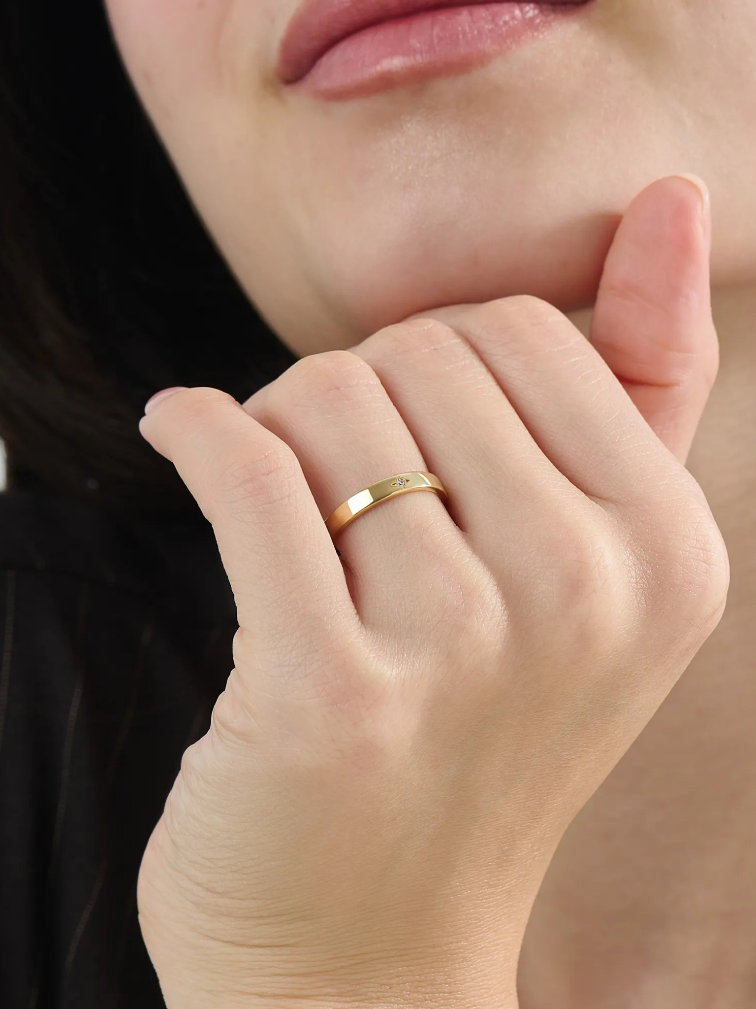 Starburst Wedding Band, solid gold ring, view 6 | DiaFifth