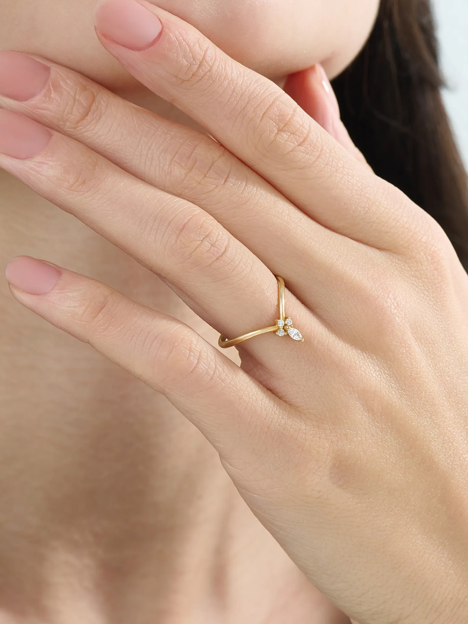 Tiny Tiara Curve Ring, solid gold ring, view 6 | DiaFifth