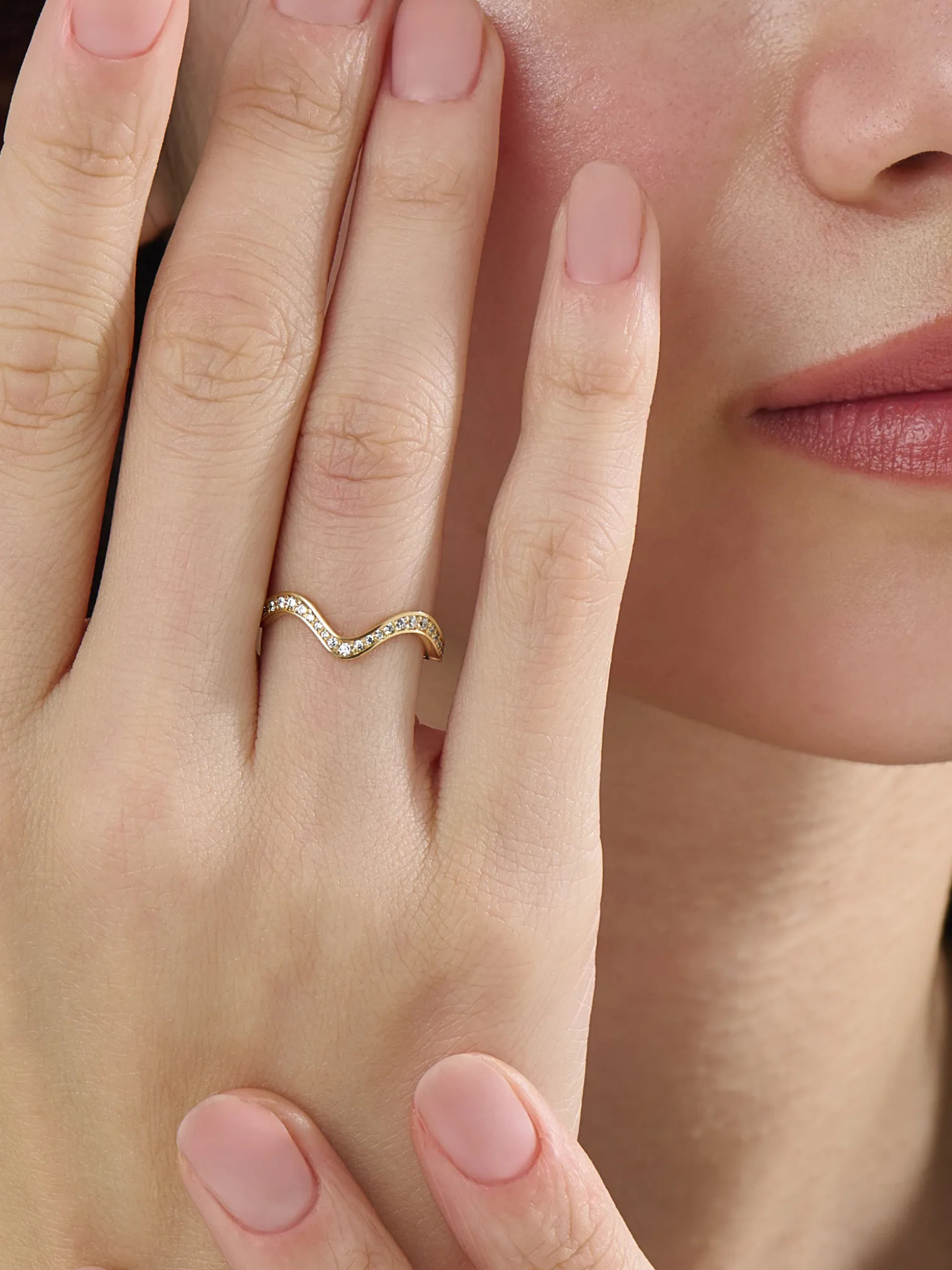Deep Wave Wedding Ring, solid gold ring, view 6 | DiaFifth