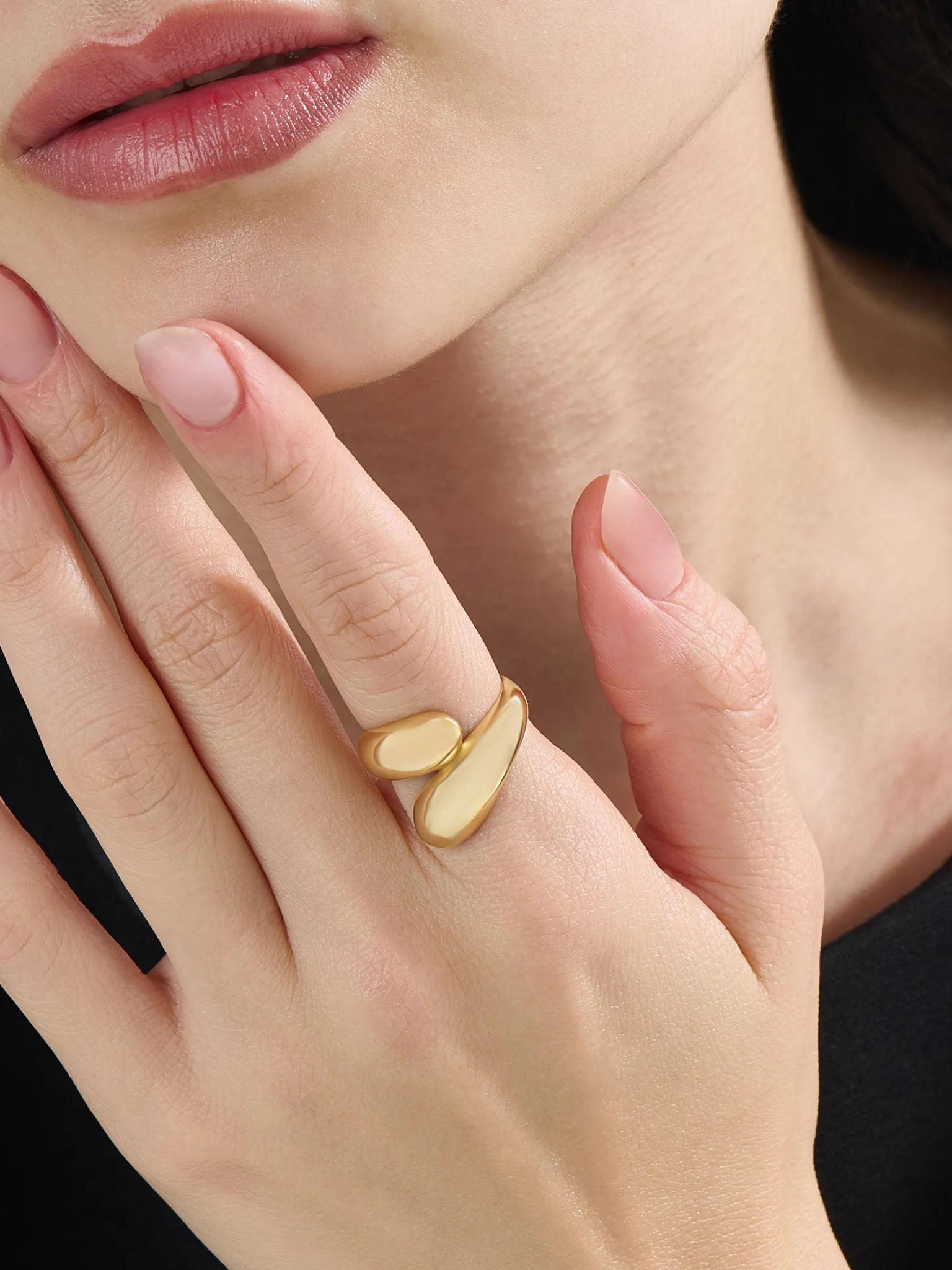 Wrap Around Statement Ring, solid gold ring, view 6 | DiaFifth